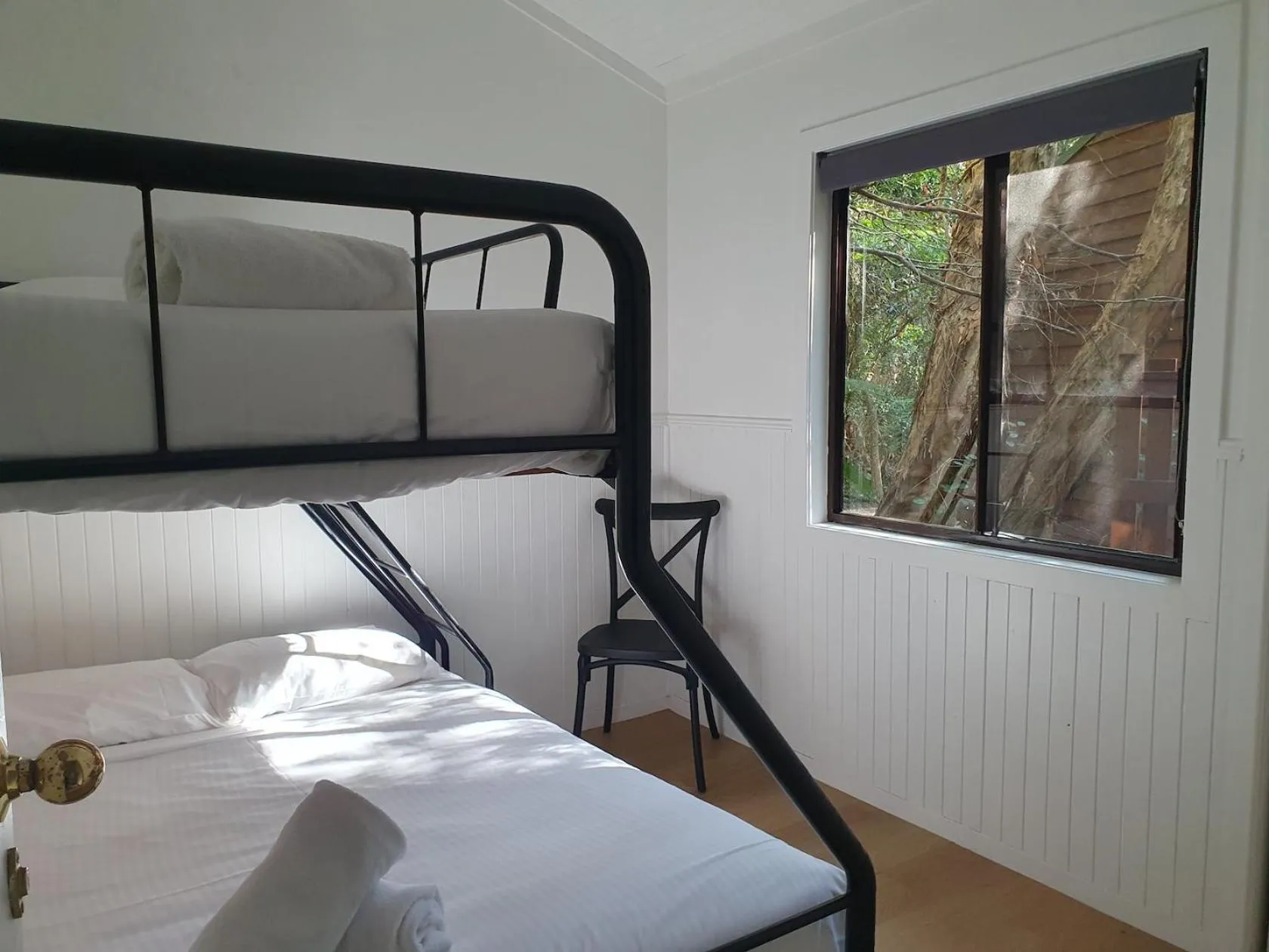Bedroom, Bed in Wanderers Retreat