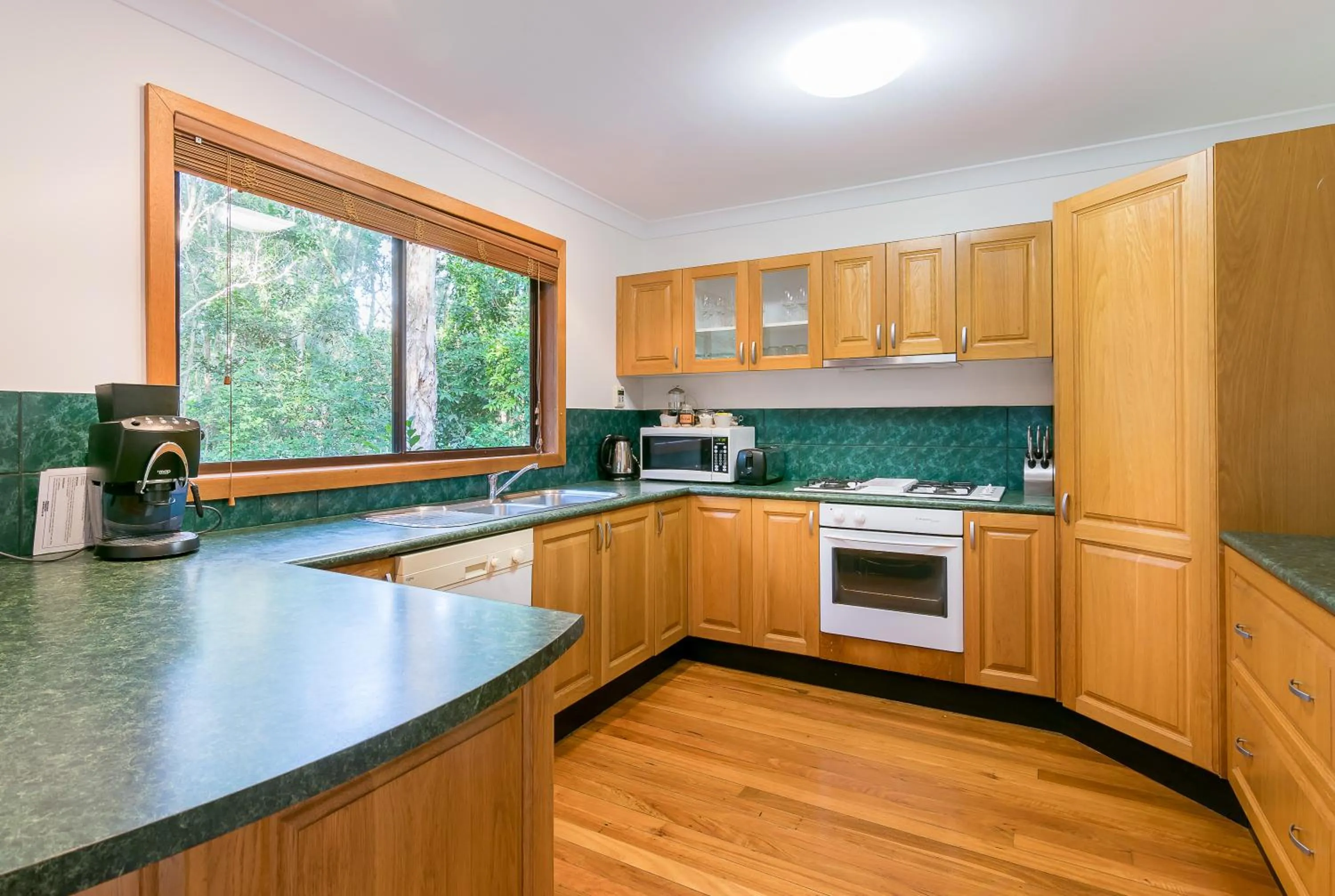Kitchen or kitchenette in Wanderers Retreat
