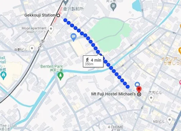 Text overlay in Mt Fuji Hostel Michael's