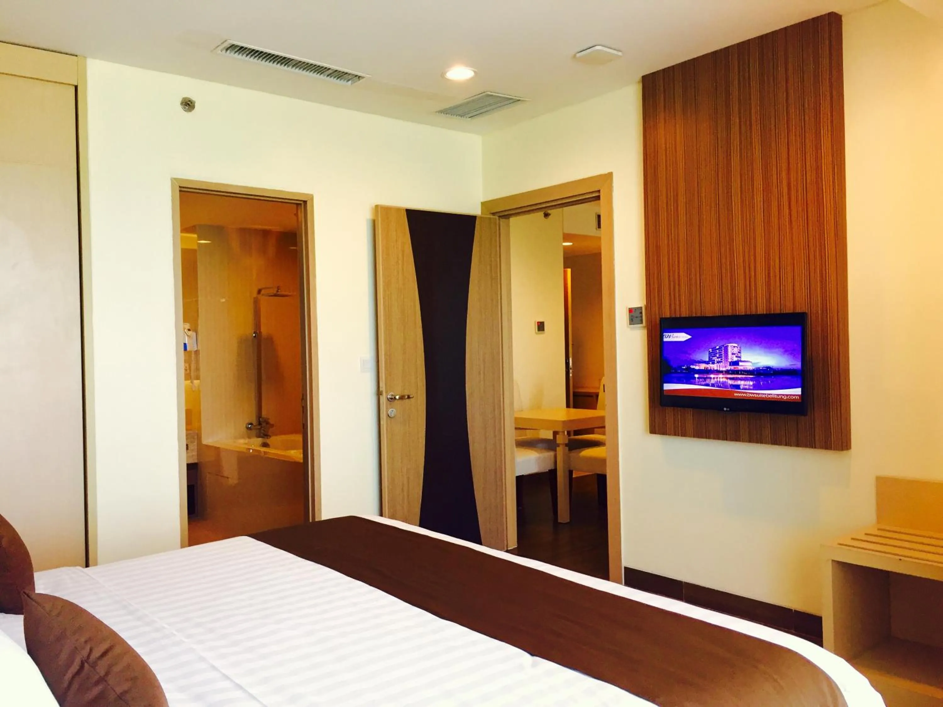 Bed in BW Suite Belitung