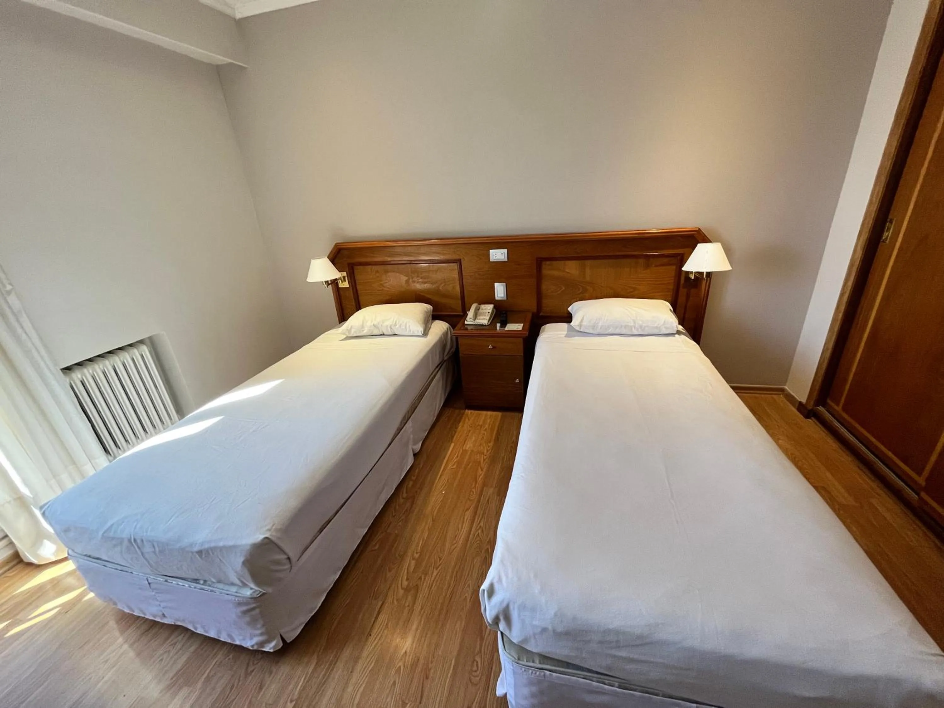 Bed in Bristol Hotel