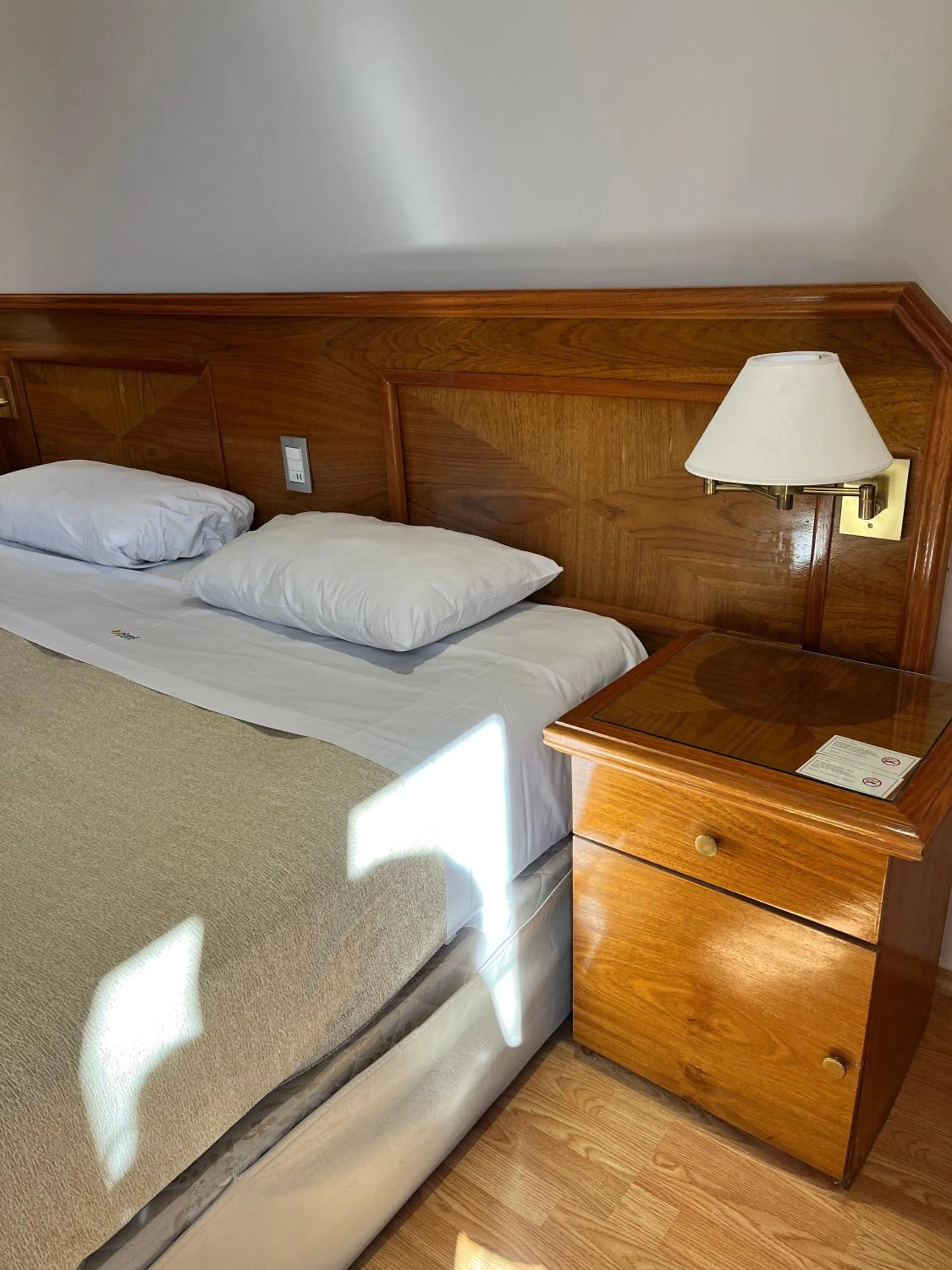 Bed in Bristol Hotel