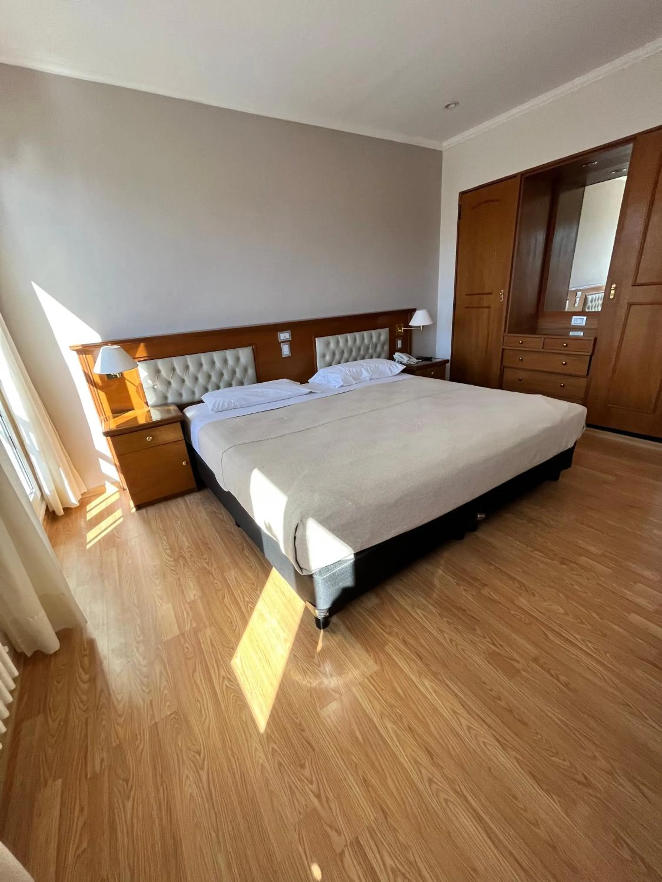 Bed in Bristol Hotel