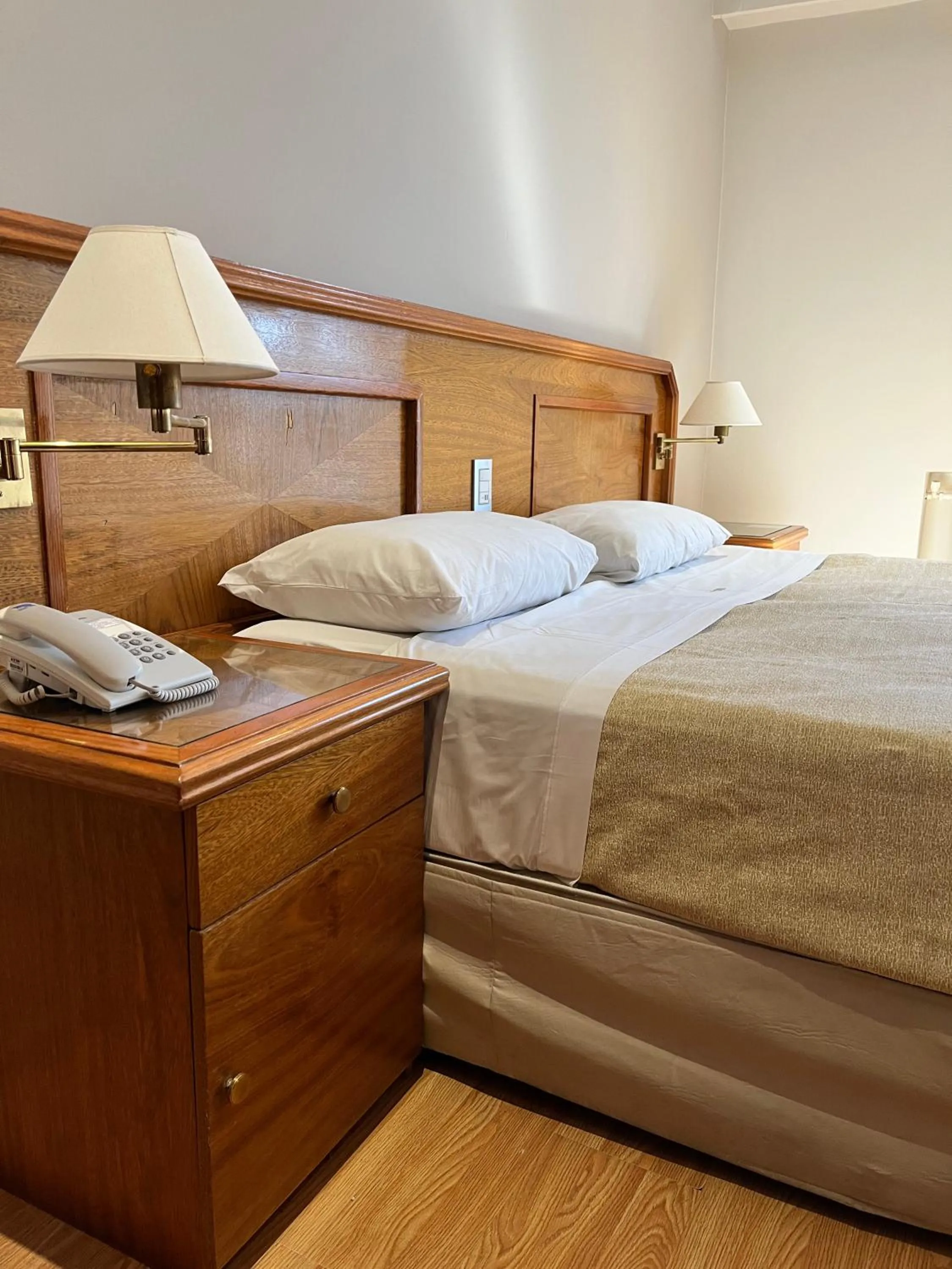 Bed in Bristol Hotel