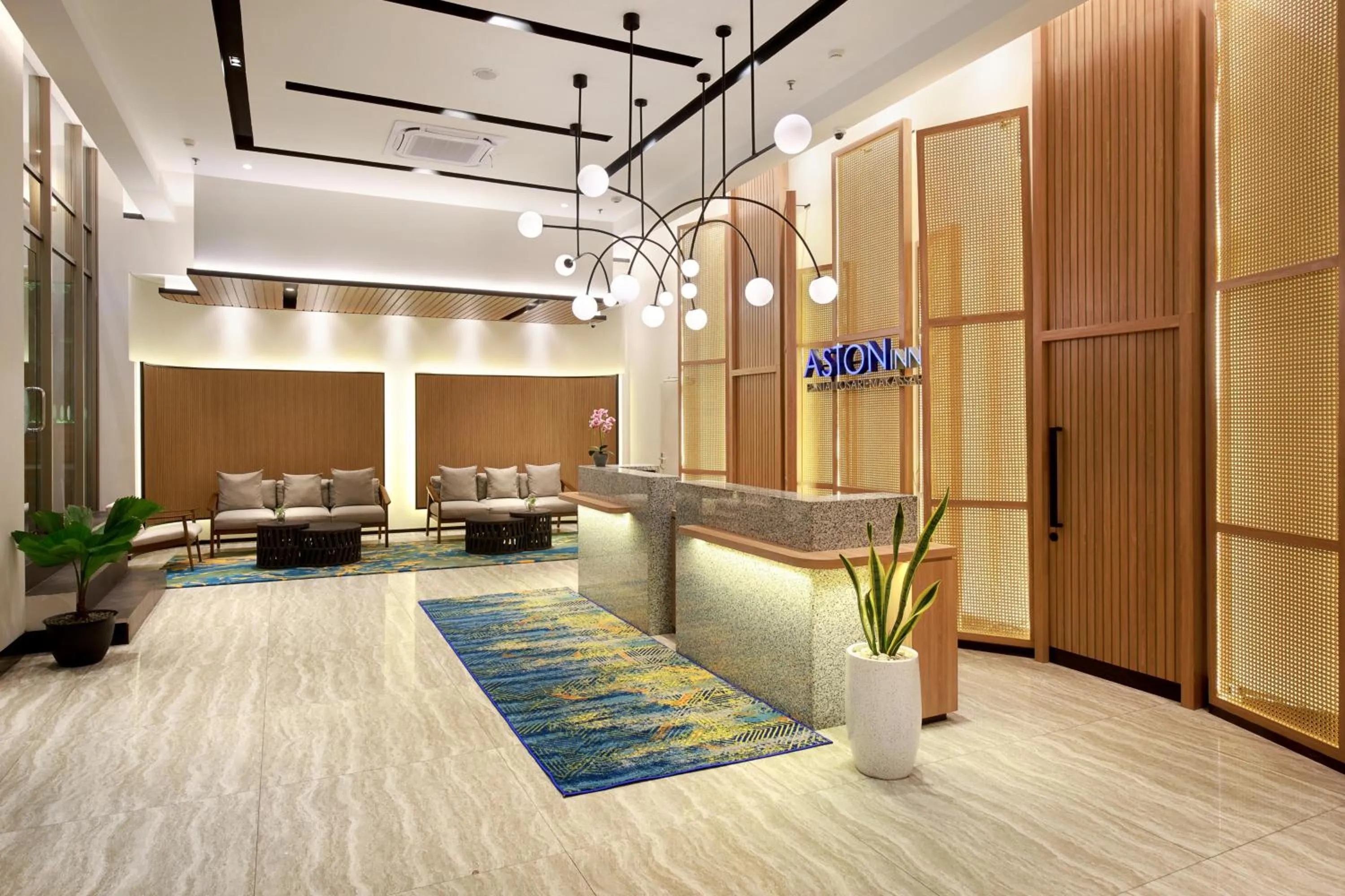 Lobby or reception in favehotel - Pantai Losari Makassar