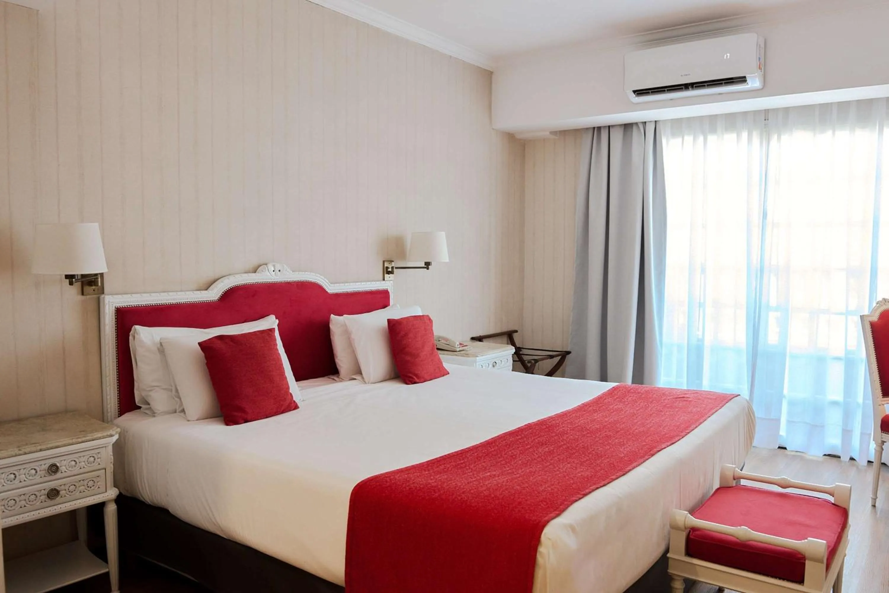 Bedroom, Bed in Ramada by Wyndham Buenos Aires Centro