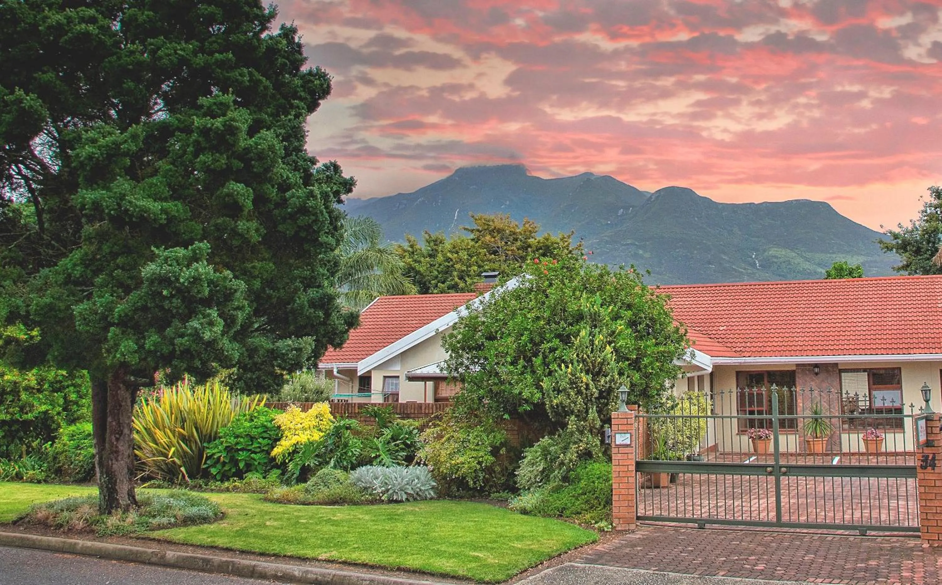 Property building in AmaSun B&B