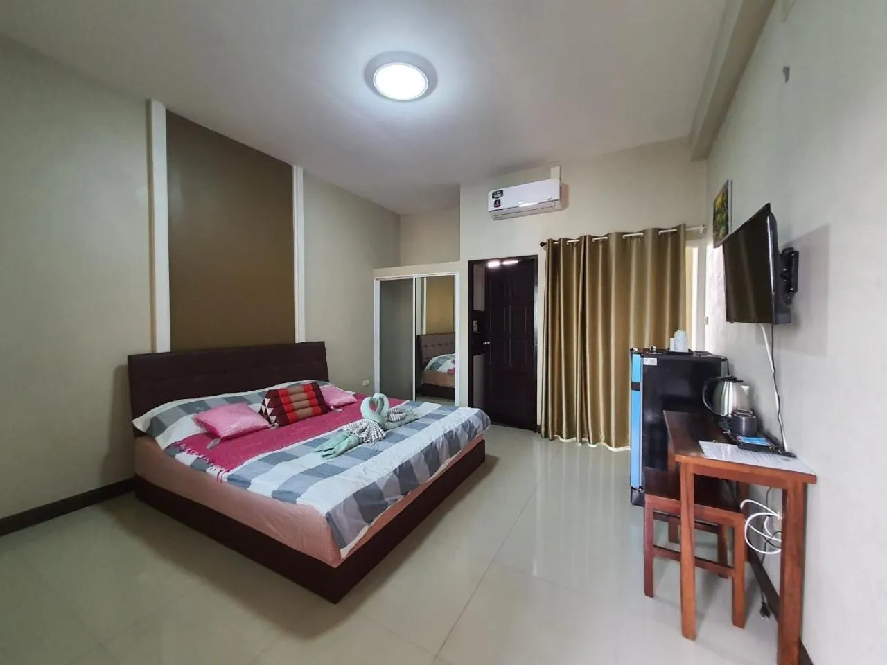 Bed in Preme Apartment @maejo