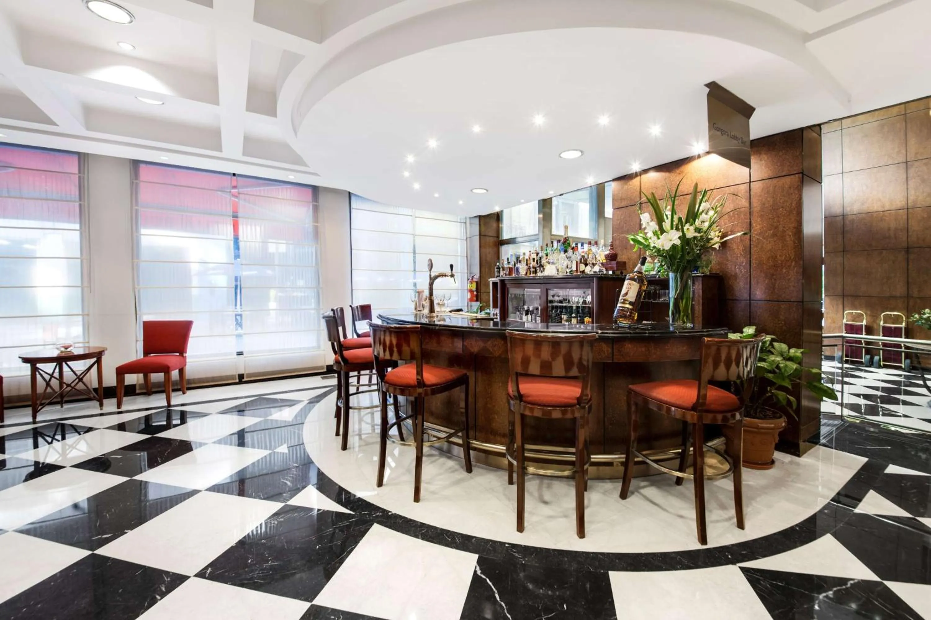 Lounge or bar in Doubletree By Hilton Buenos Aires