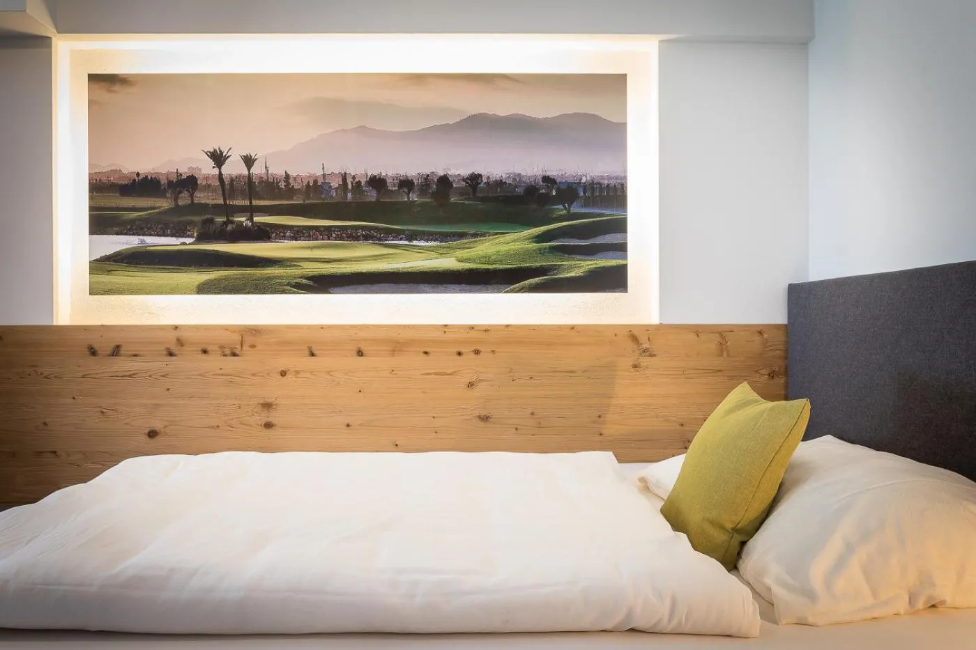 Single Room in OG's Golf Lodge