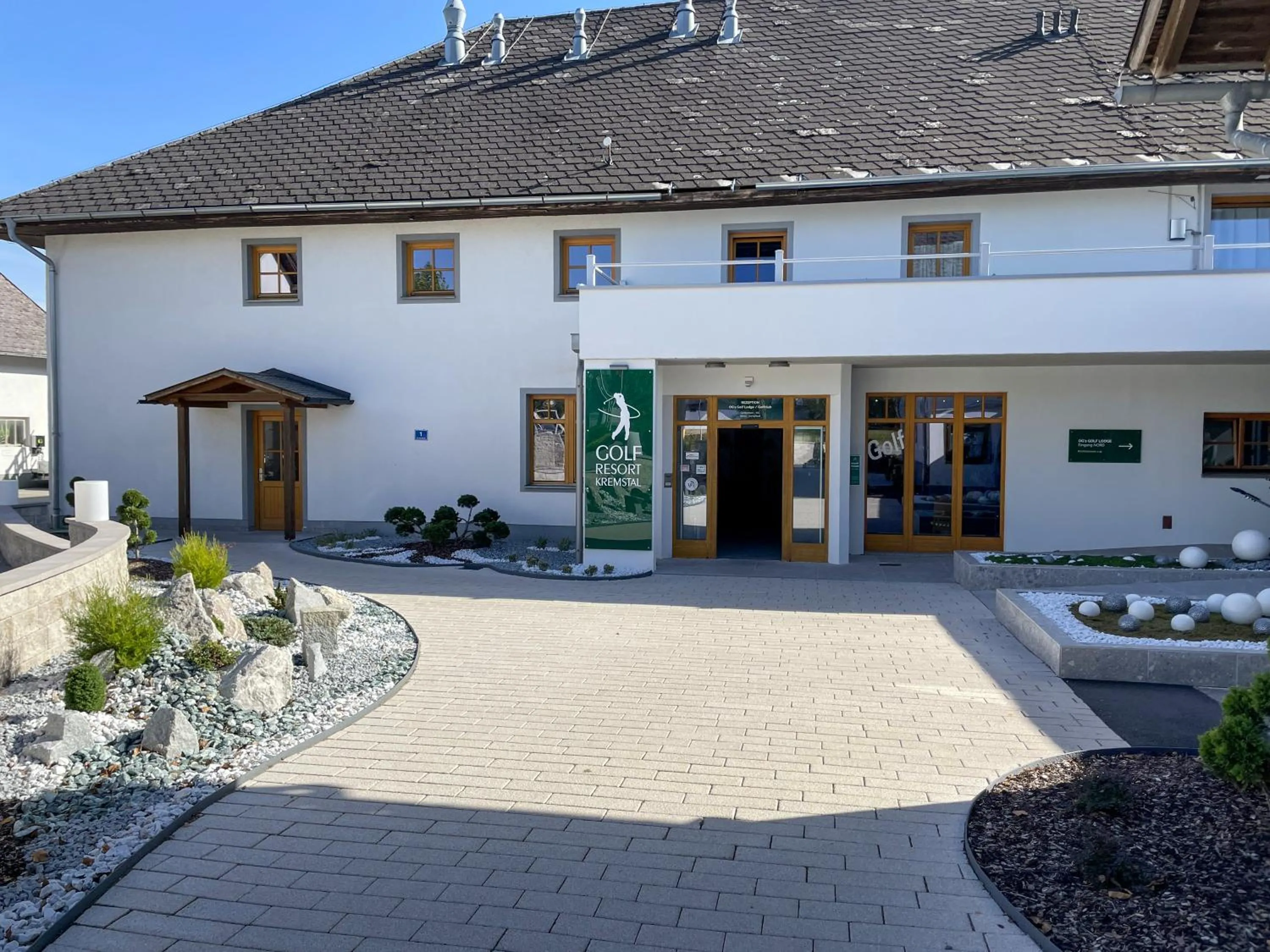 OG's Golf Lodge