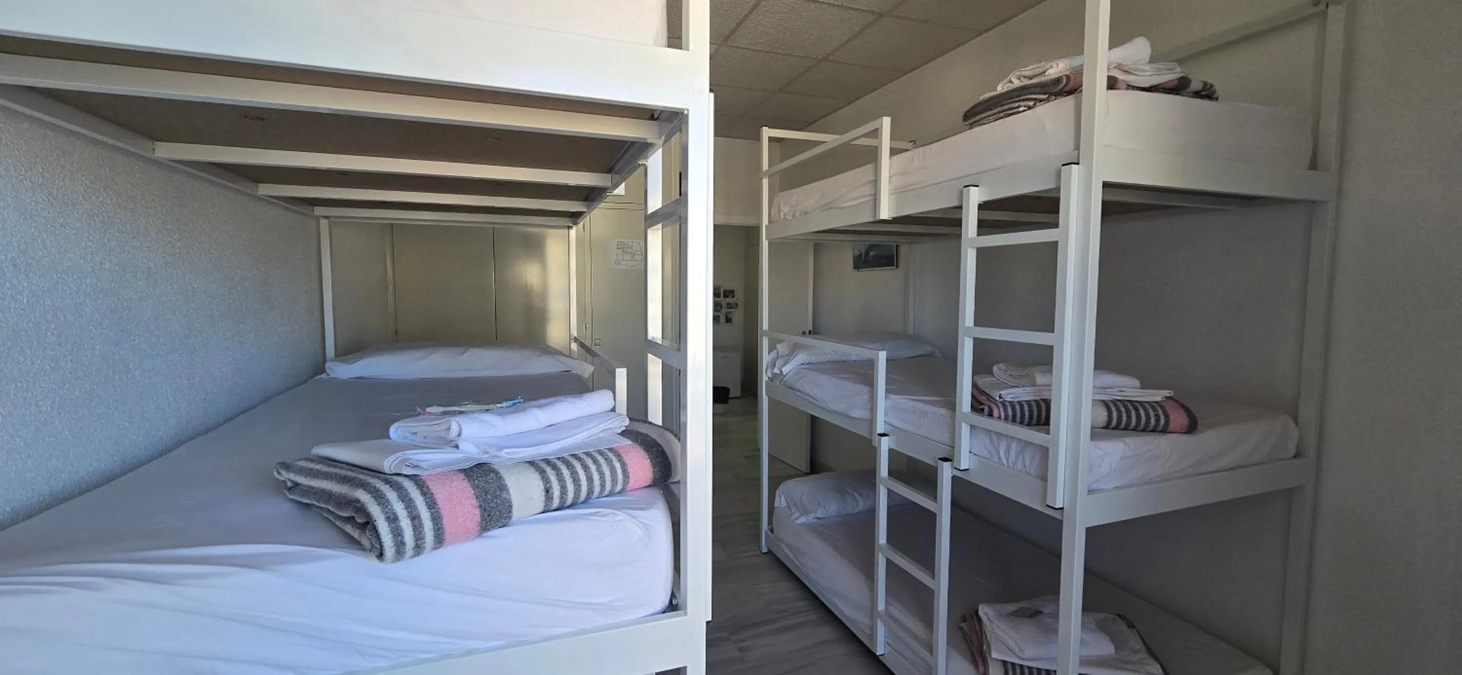 Bed in Albergue Club Náutico de Águilas