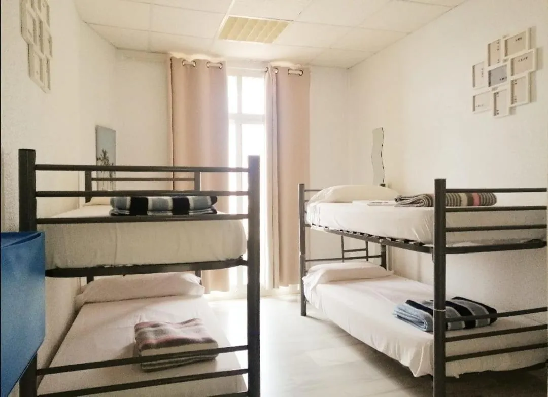 Quadruple Room with Balcony in Albergue Club Náutico de Águilas