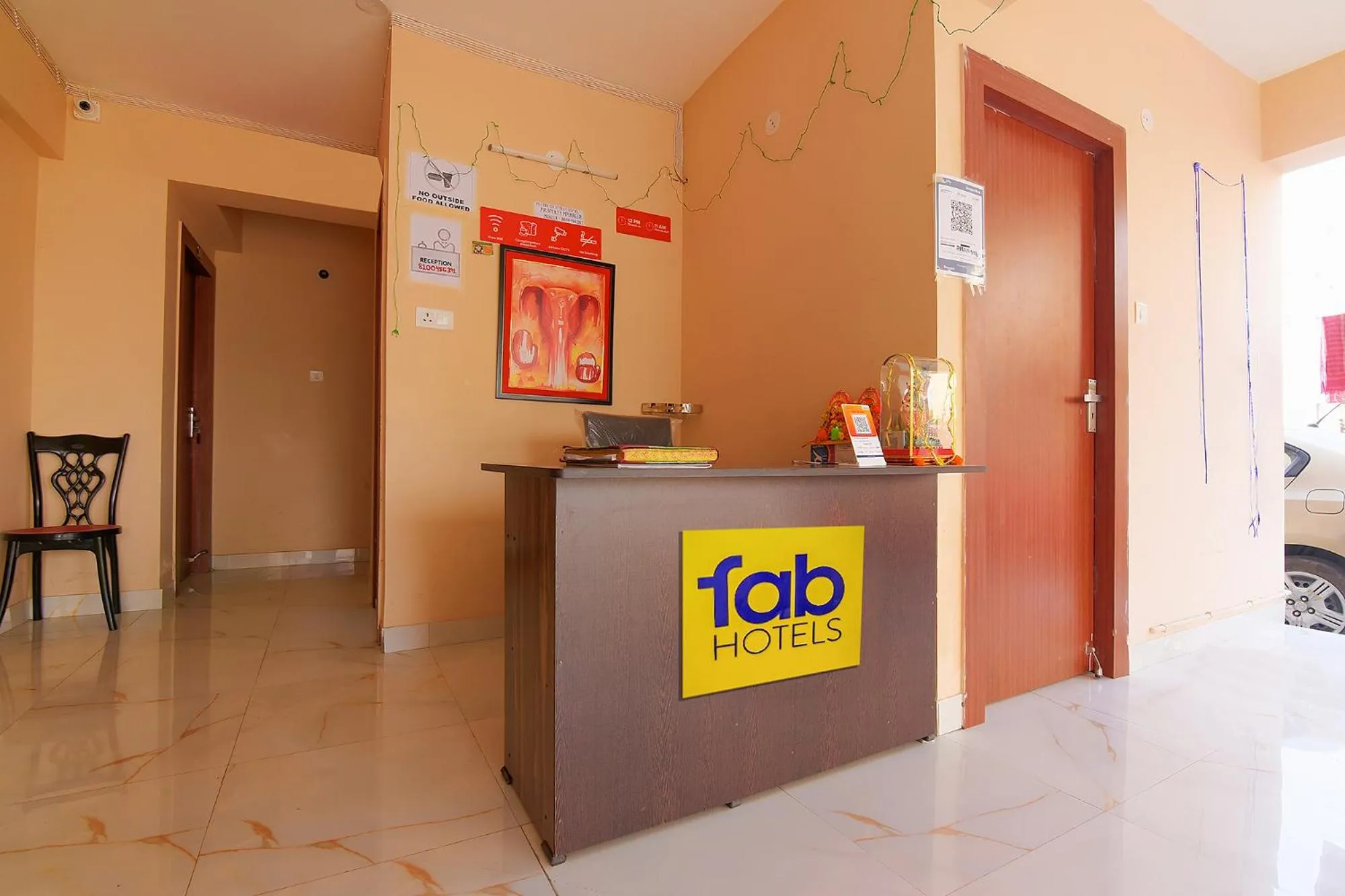 Lobby or reception in FabHotel Amar Raj Inn