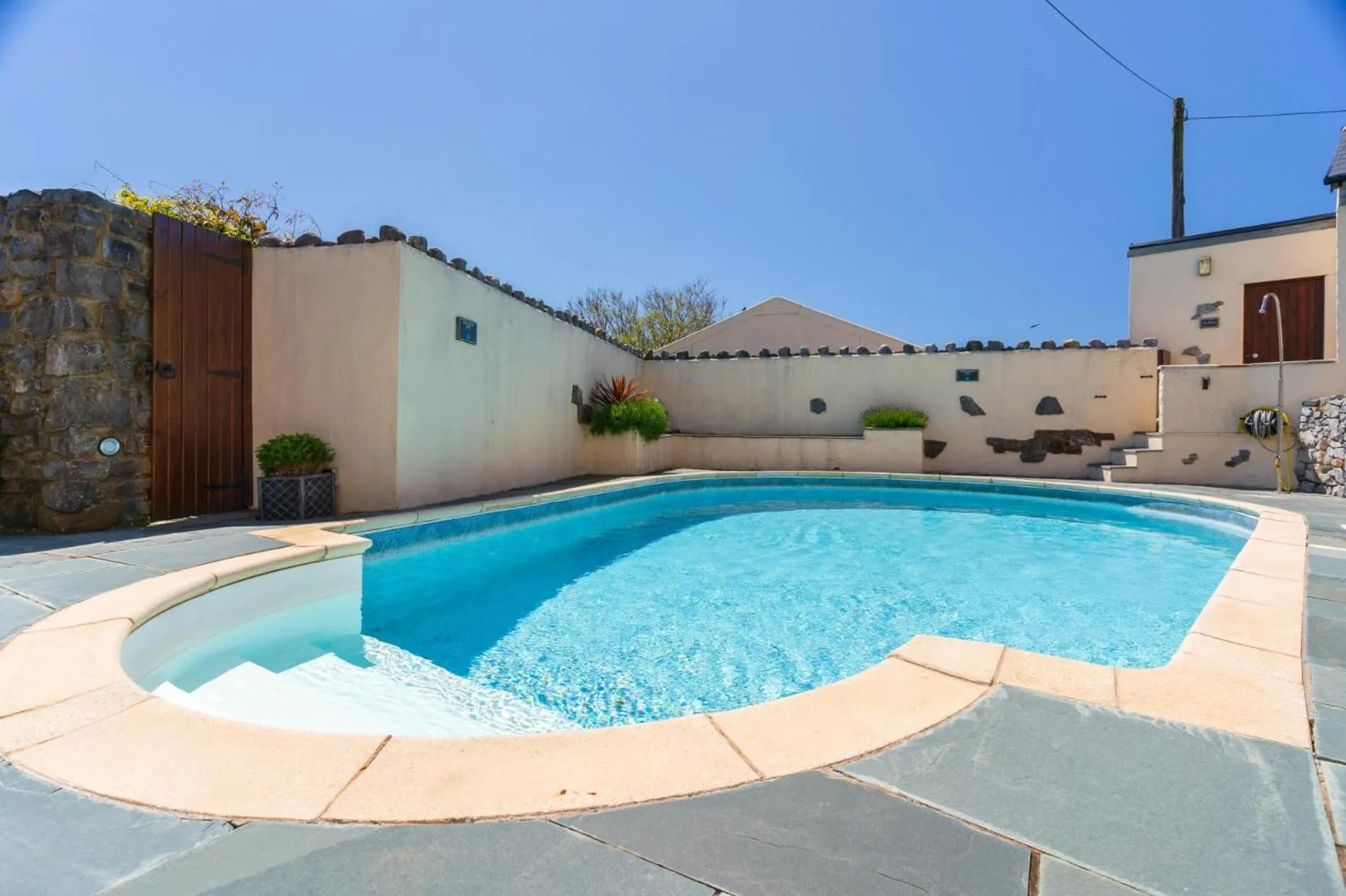 Floor plan in Windy Ridge Cottage - 5 Bedroom Holiday Home - Oxwich