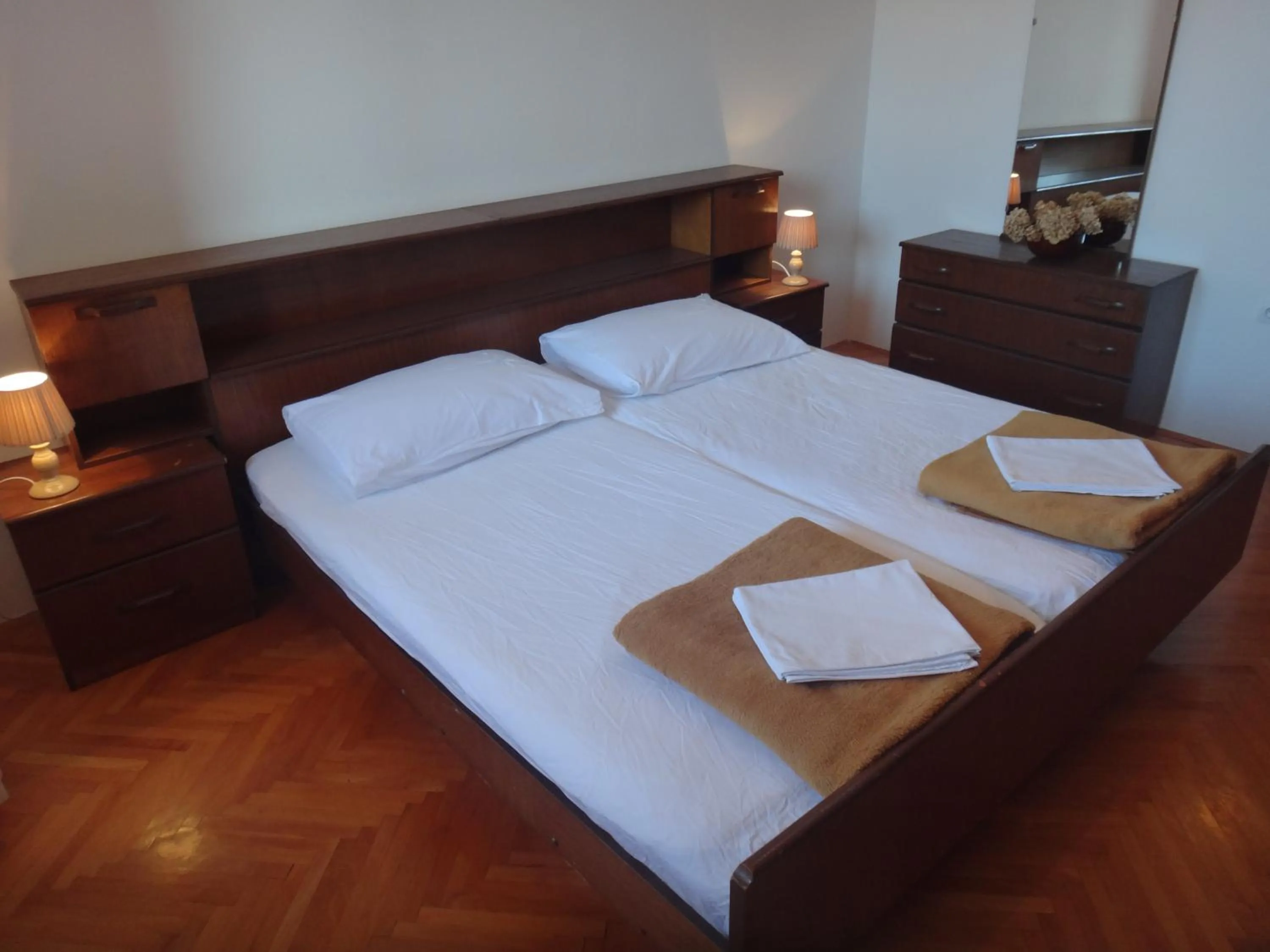 Bed in Apartments Pavlov