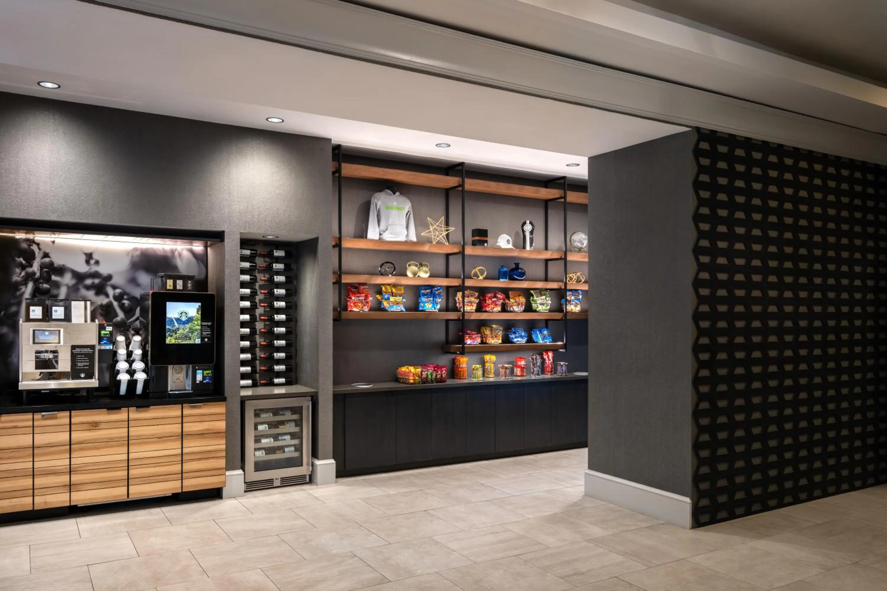 Supermarket/grocery shop in Dallas/Fort Worth Marriott Hotel & Golf Club at Champions Circle