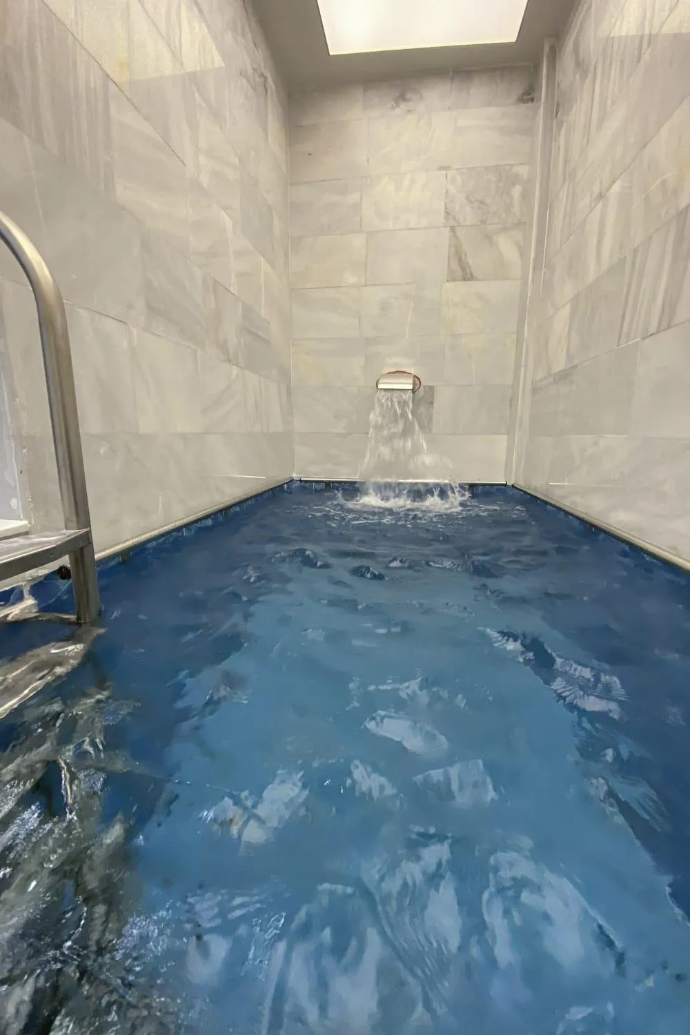 Swimming pool in ES TERMAL OTEL&SPA