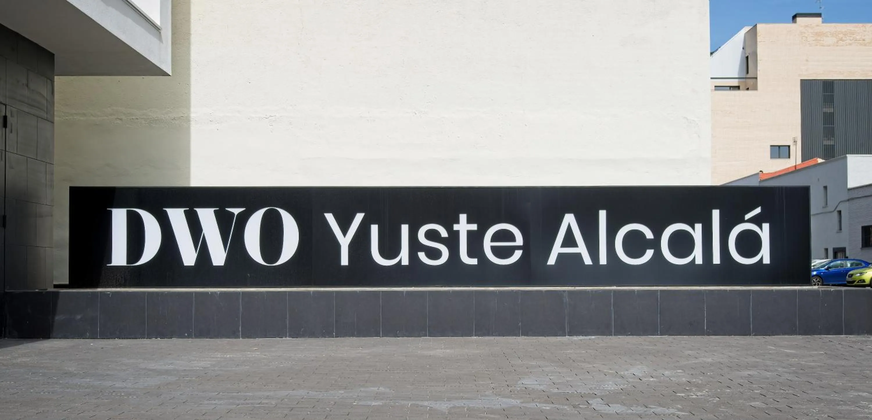 Facade/entrance in DWO Yuste Alcalá