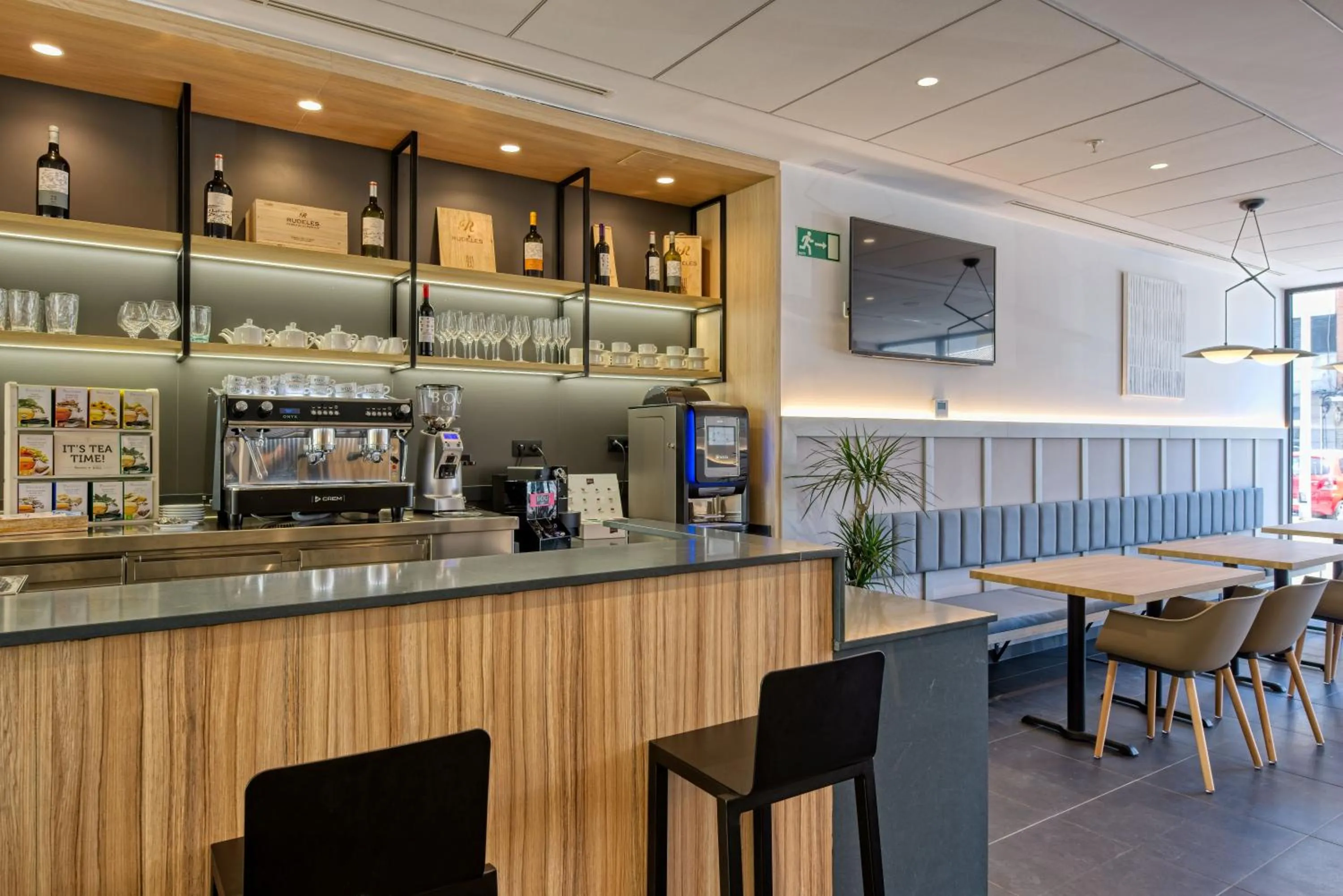 Restaurant/places to eat in DWO Yuste Alcalá