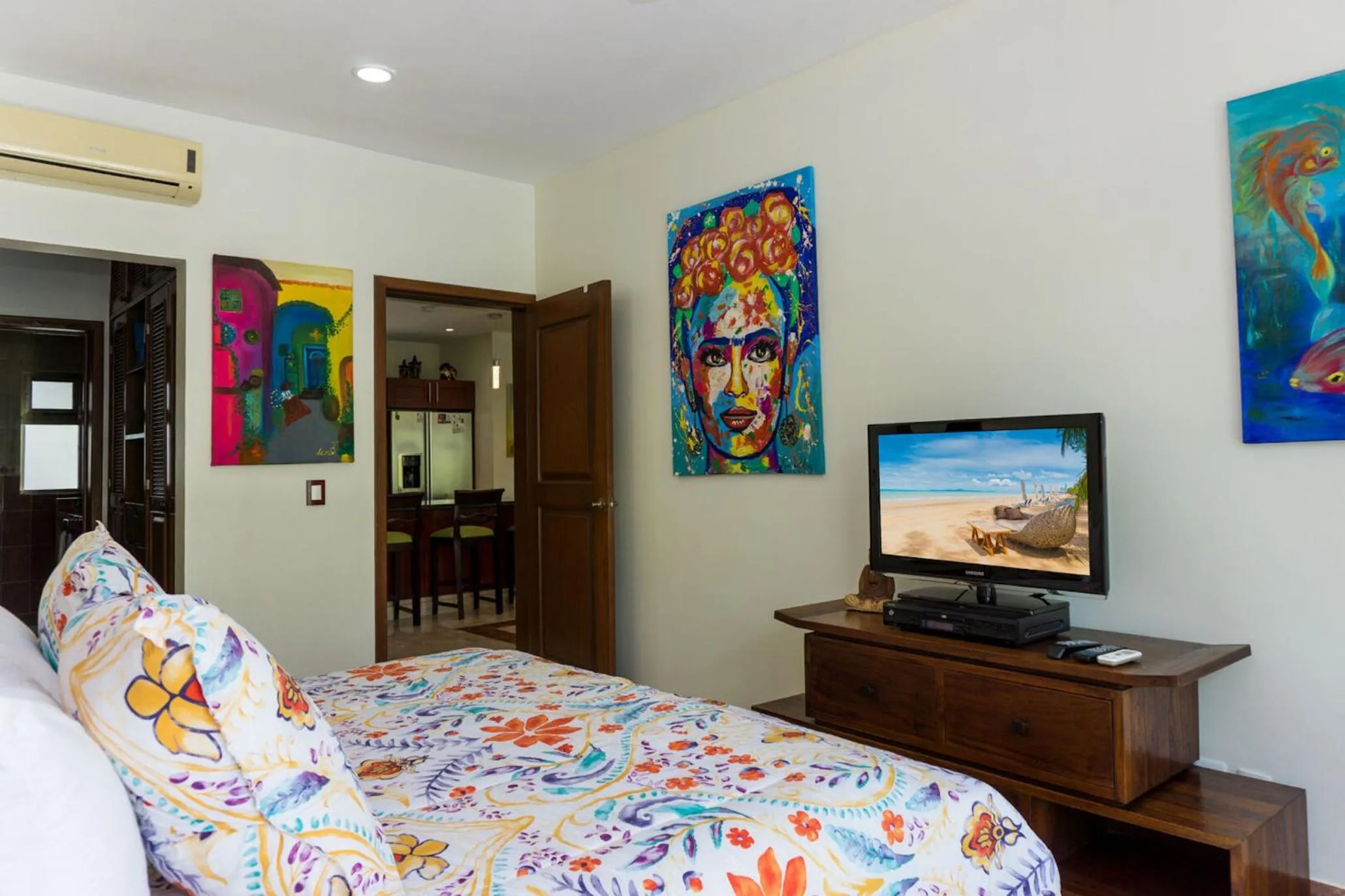 TV and multimedia, Bed in Paseo del Sol Condohotel by BVR