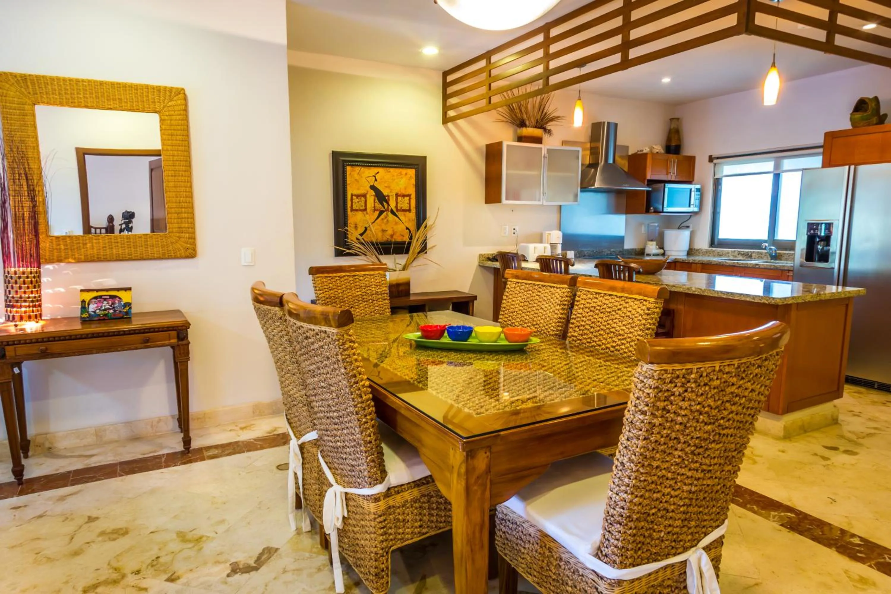 Dining area in Paseo del Sol Condohotel by BVR