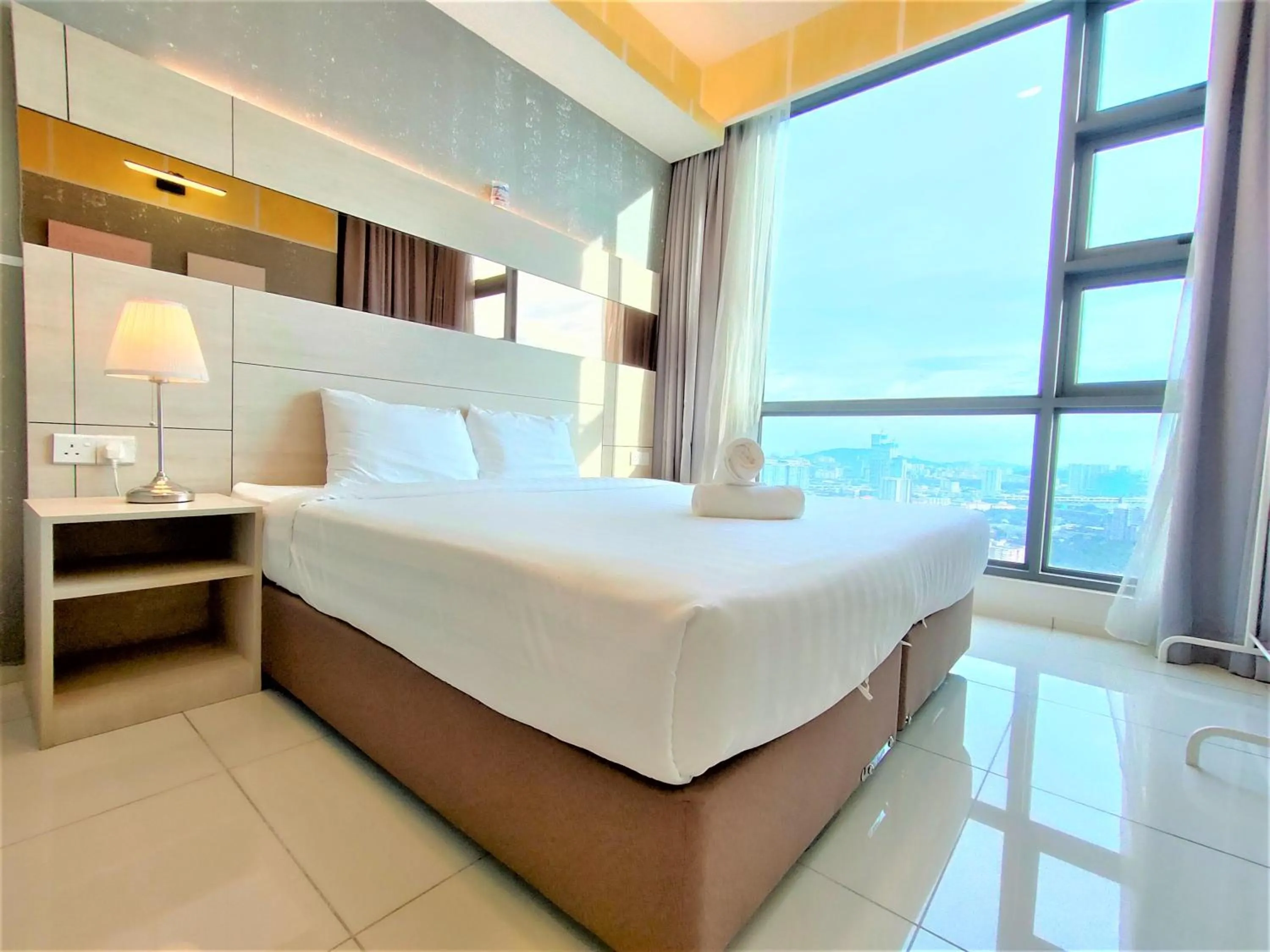 Bed in Infini Suites@ The Robertson Bukit Bintang