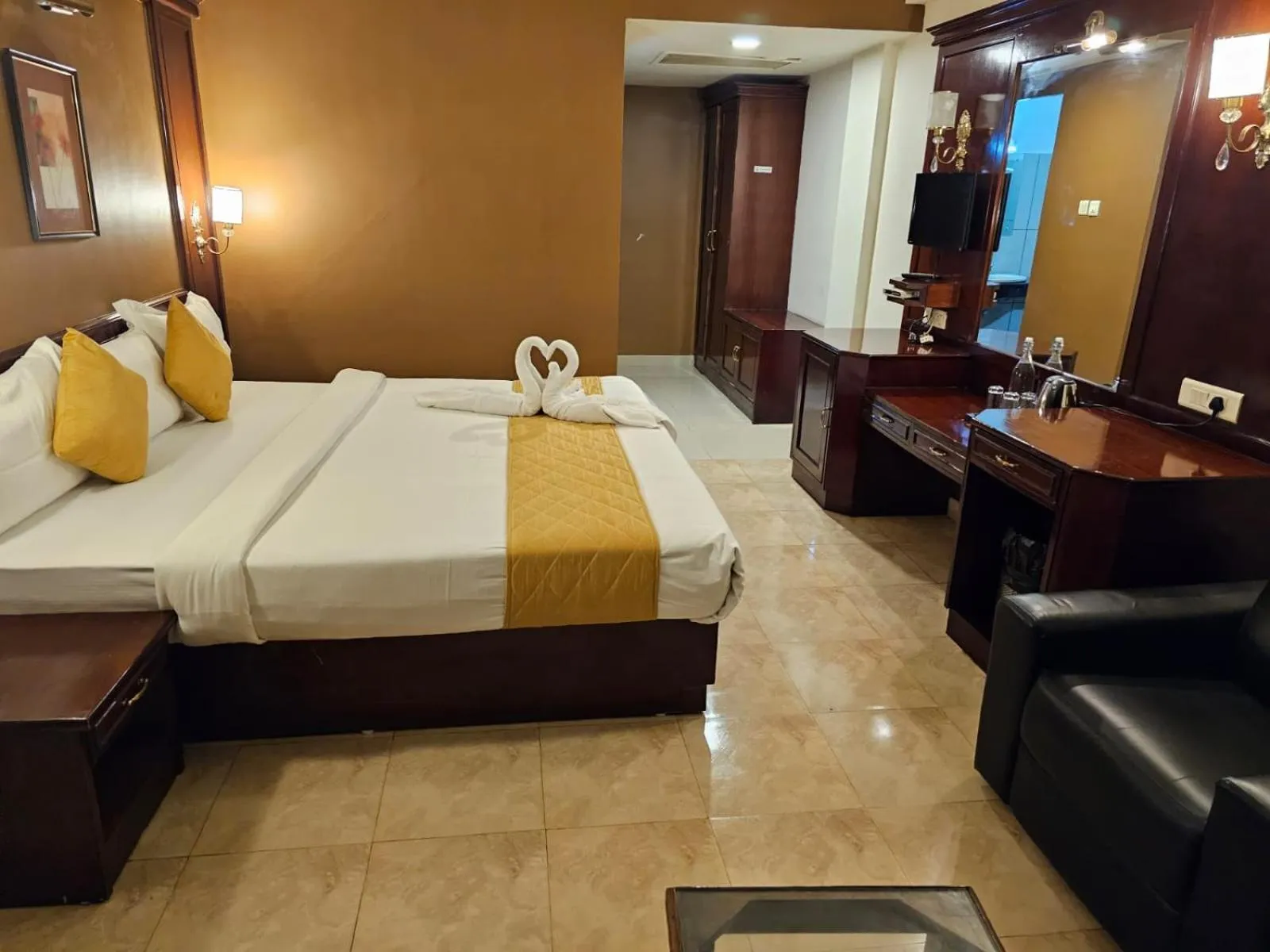 Bedroom, Bed in Hotel Edassery Mansion