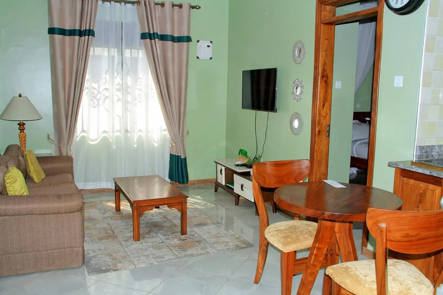 Deluxe Family Room - single occupancy in Home Bliss Hotel- Fort portal Uganda Deluxe Family Room - single occupancy in Home Bliss Hotel- Fort portal Uganda