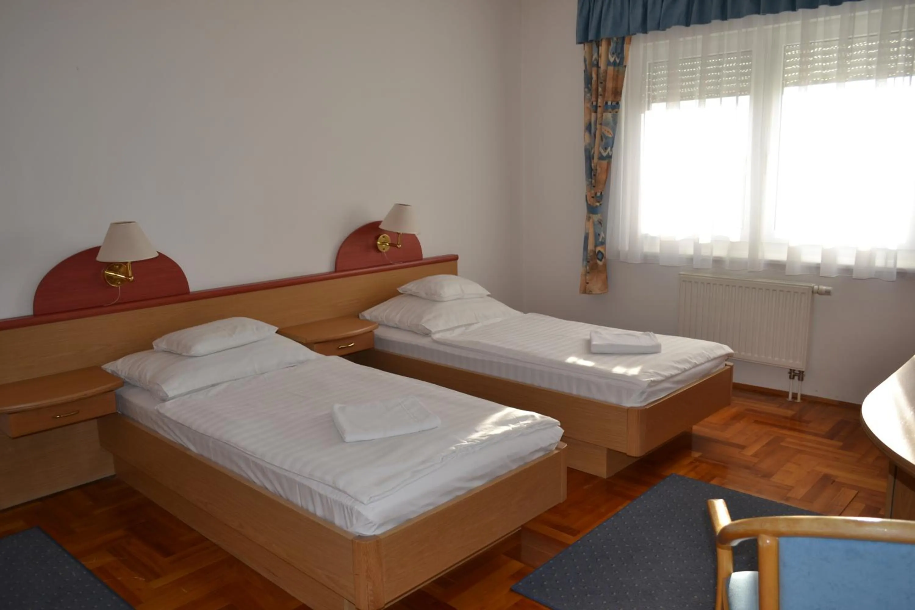 Bedroom, Bed in Leier Business Hotel