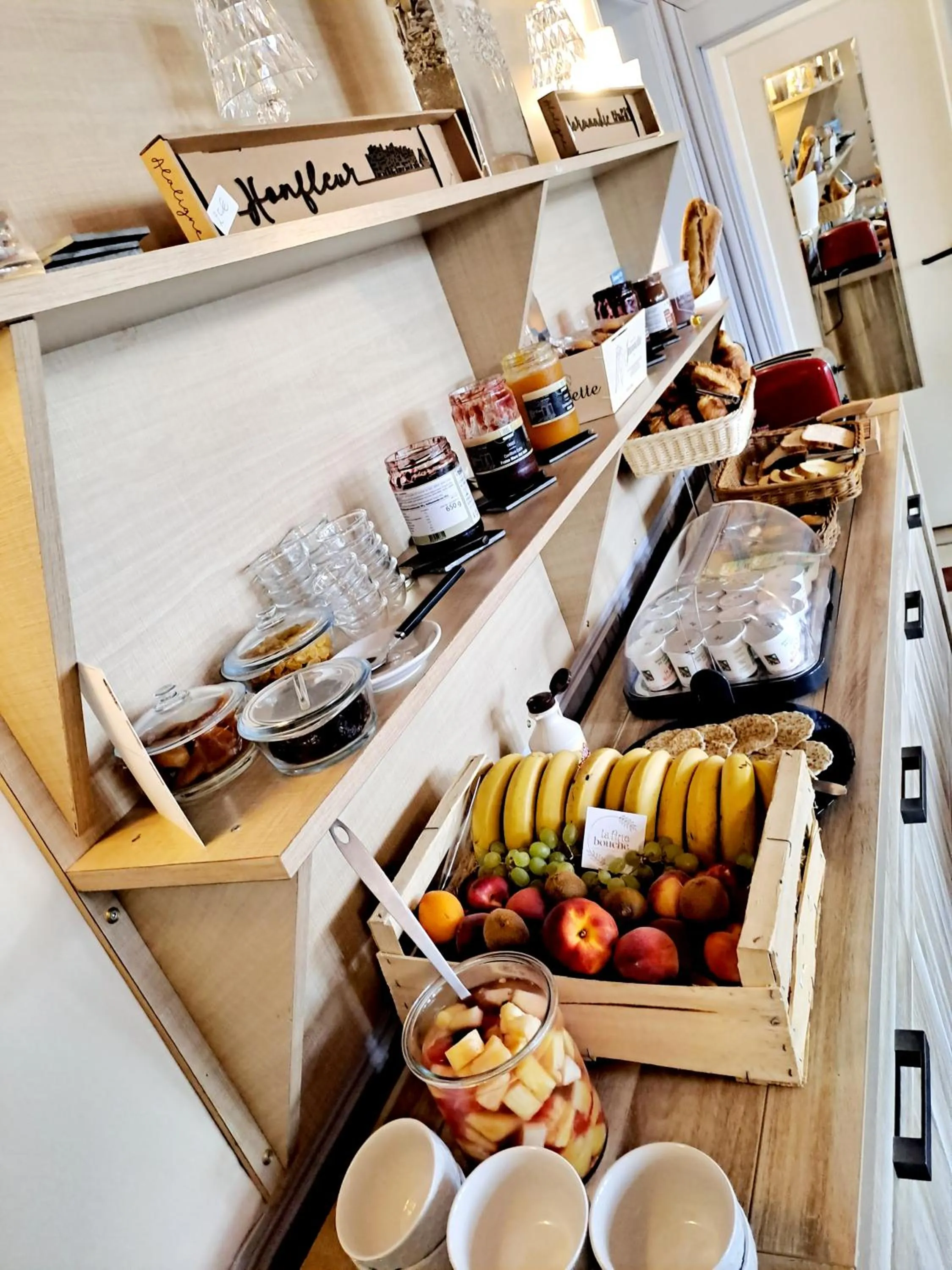 Buffet breakfast in Hôtel De La Mer - Deauville Blonville - Boutique Hôtel de charme vue Mer ou Campagne - Accès direct plage