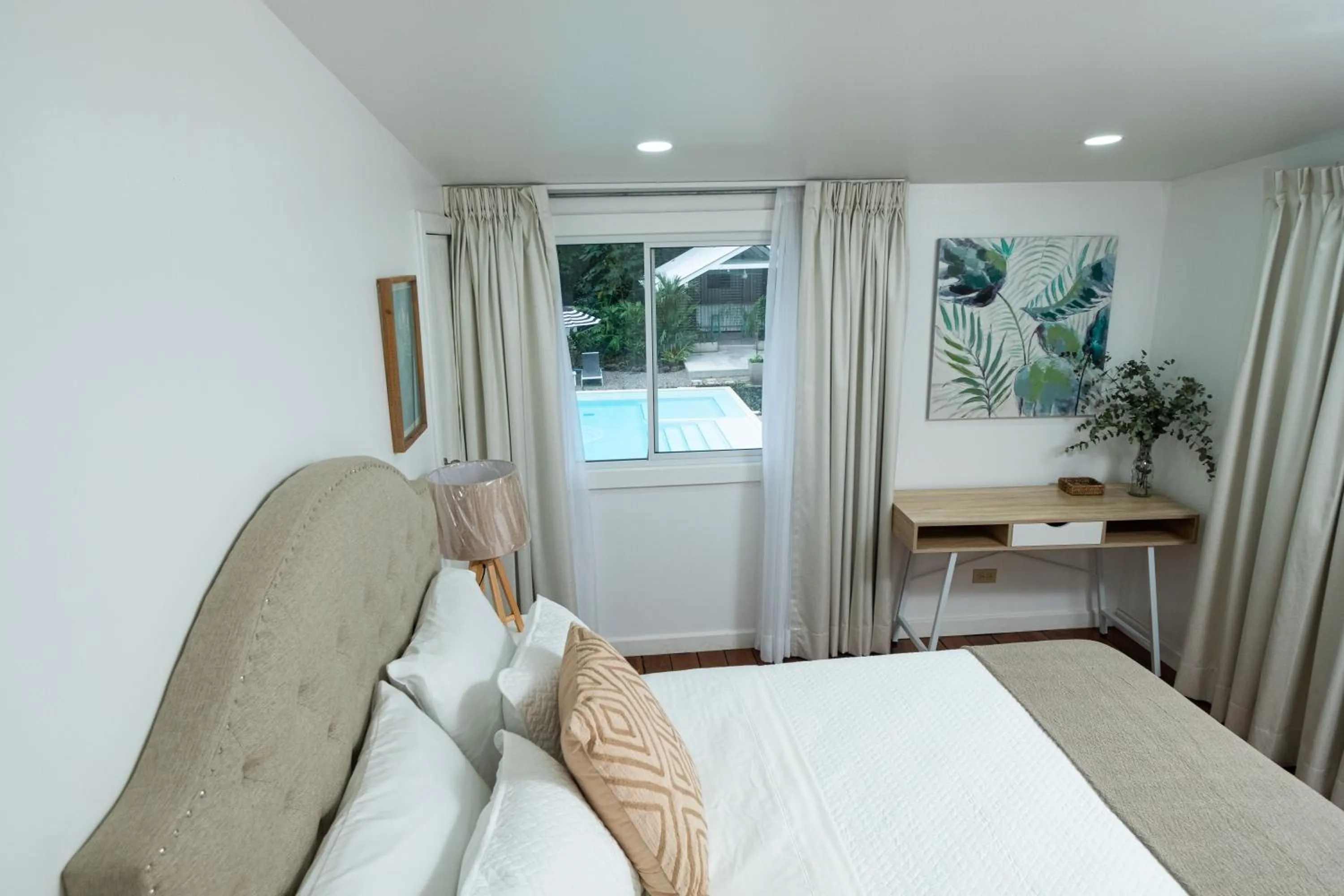 Bedroom, Bed in Angeli Gardens Boutique Hotel