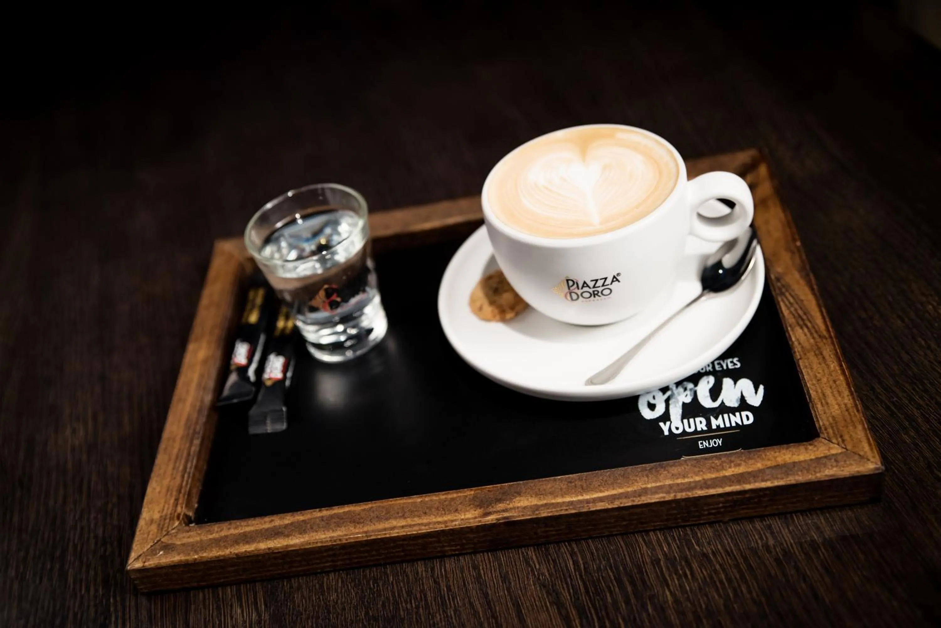 Non alcoholic drinks in Restaurant & Design Hotel Noem Arch