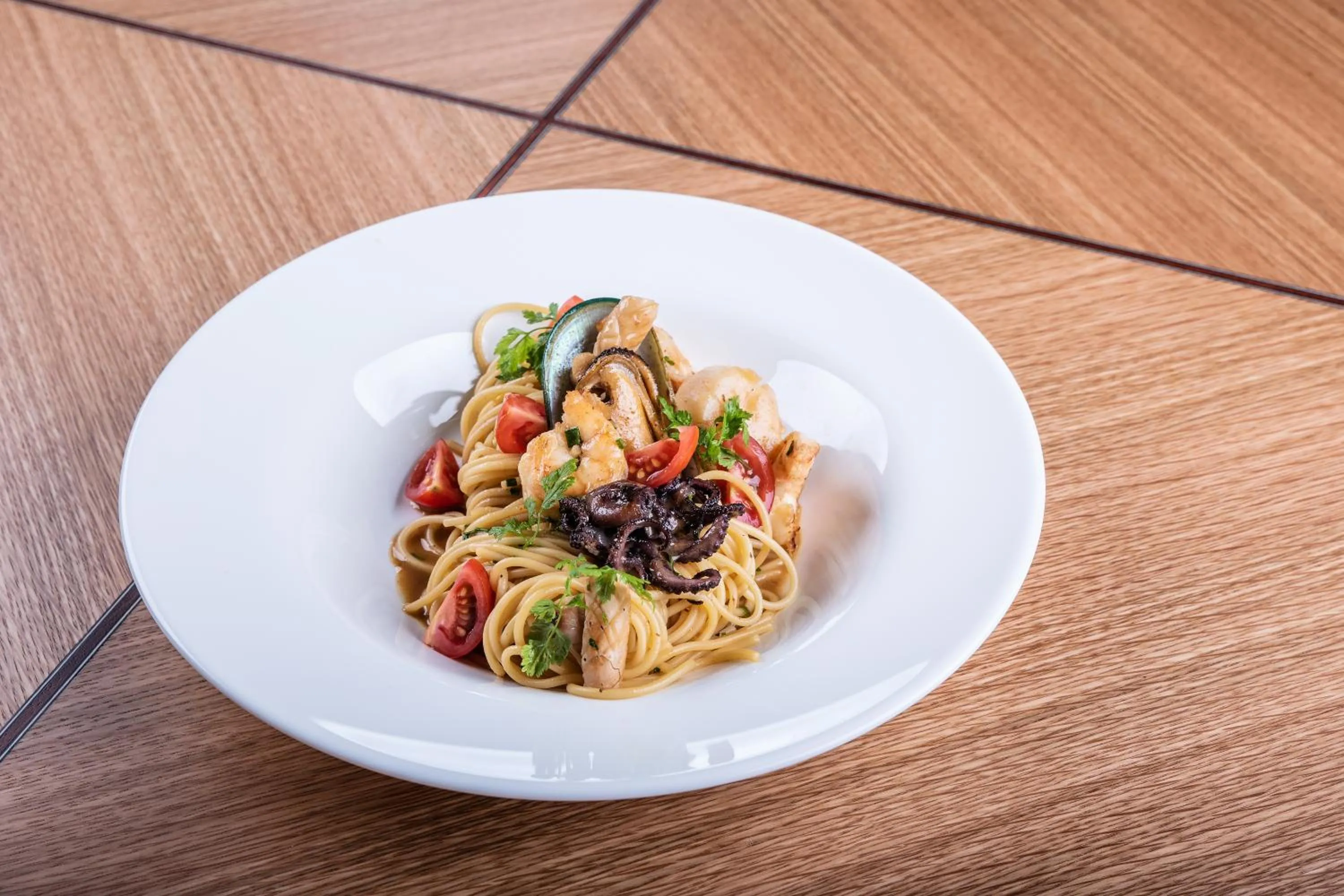 Restaurant & Design Hotel Noem Arch