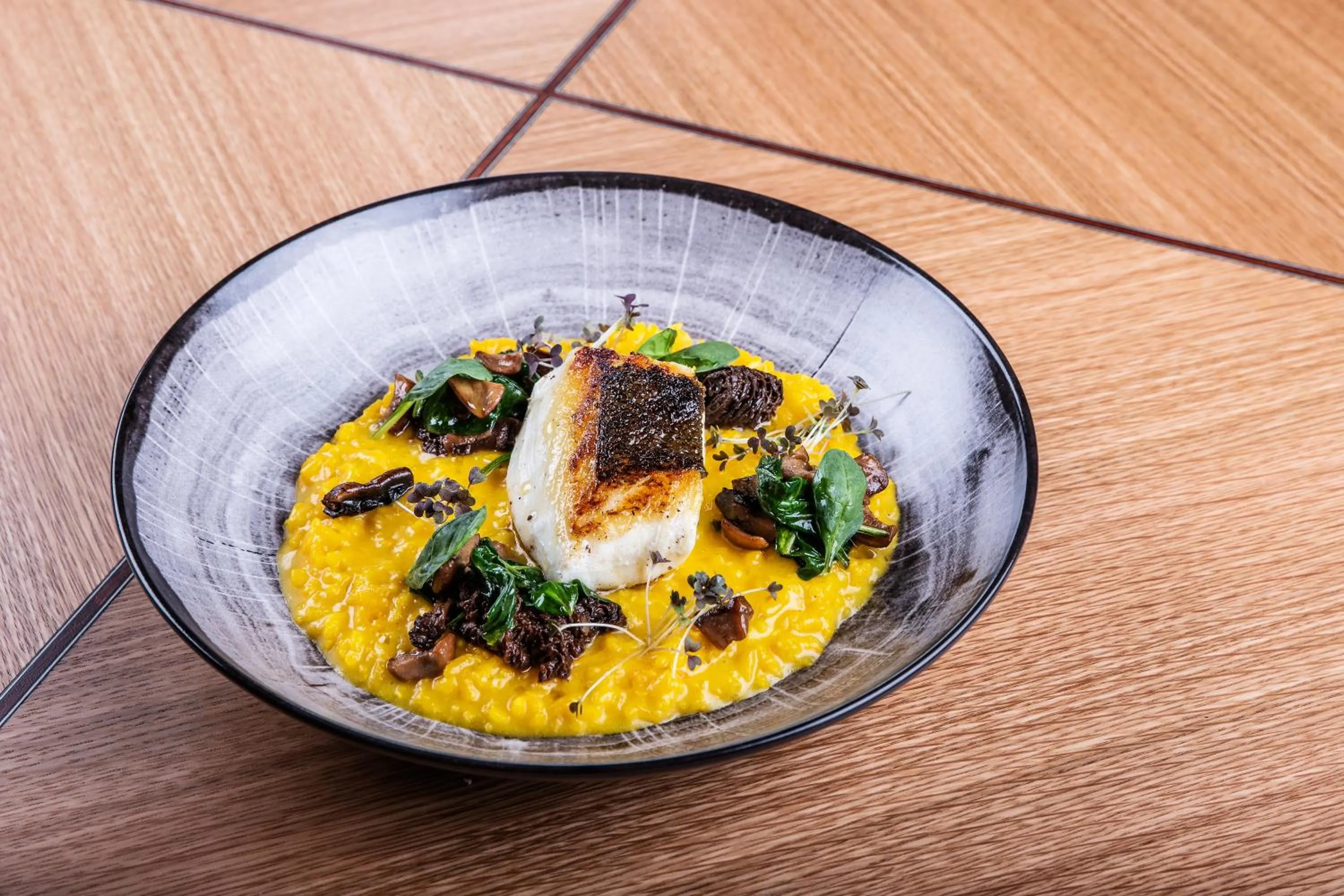 Restaurant & Design Hotel Noem Arch