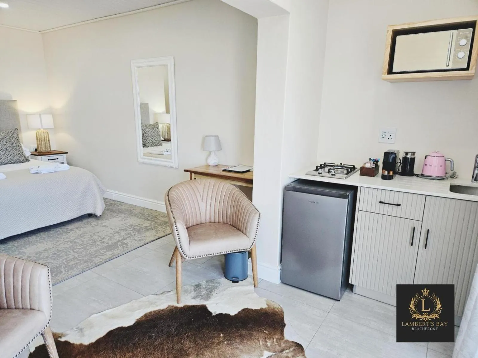 Coffee/tea facilities, Bed in Lambertsbay Beachfront