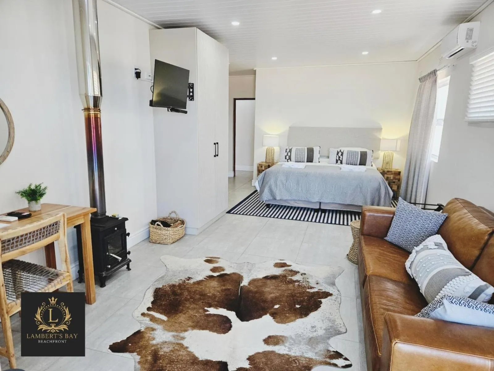 Photo of the whole room, Bed in Lambertsbay Beachfront