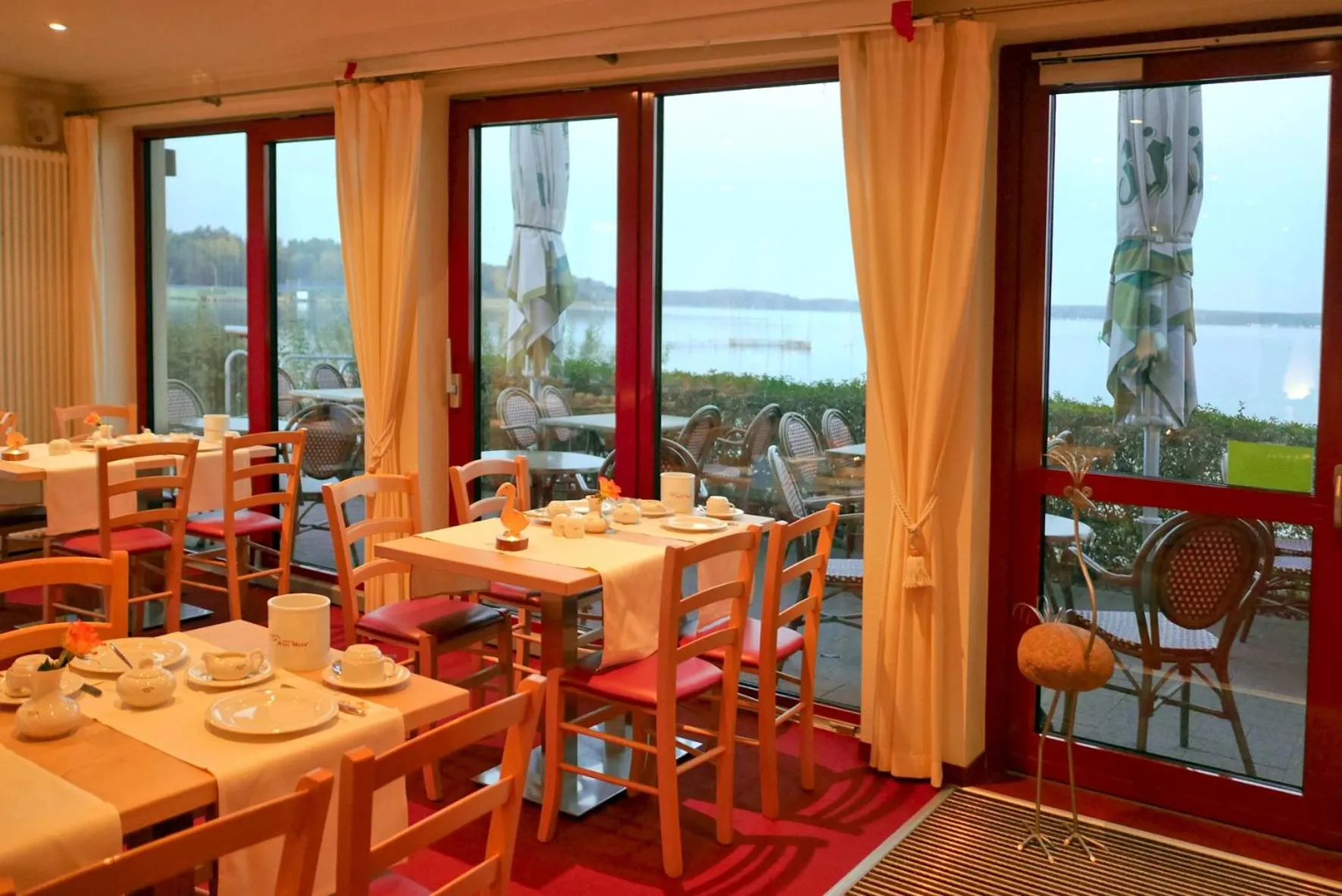 Food and drinks in Seehotel Weit Meer