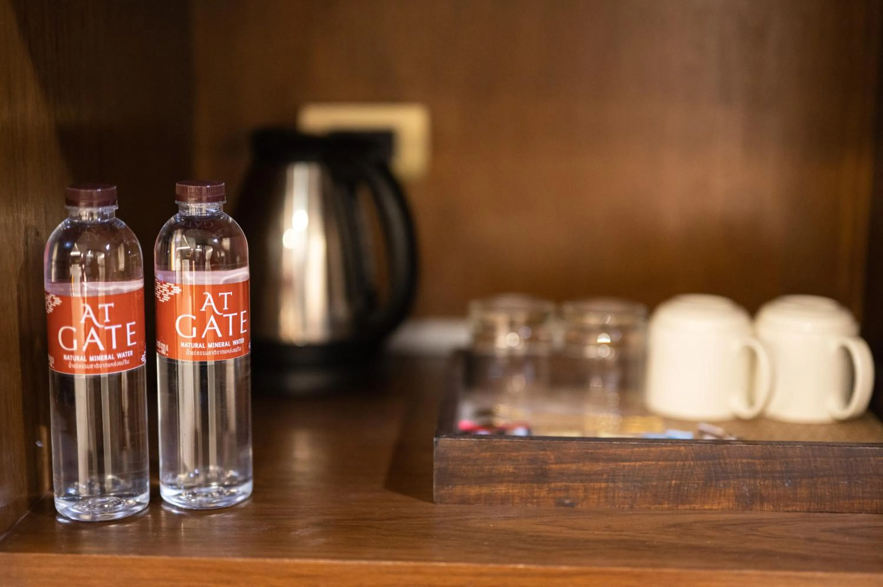 At Gate Thaphae Hotel