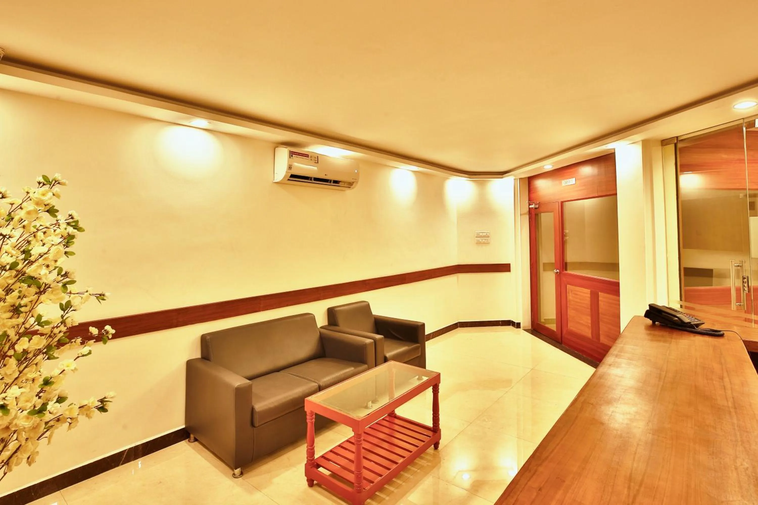 Lobby or reception in Hotel Ramtel inn