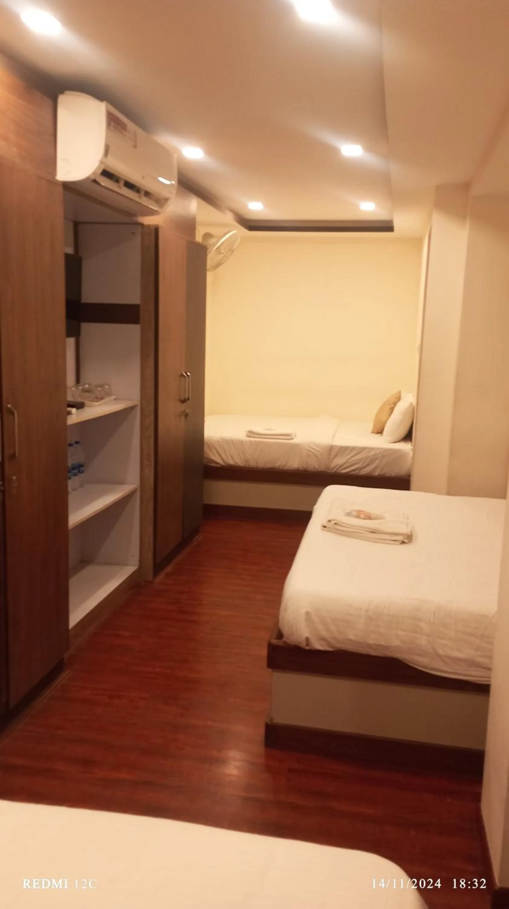 Bed in Hotel Ramtel inn