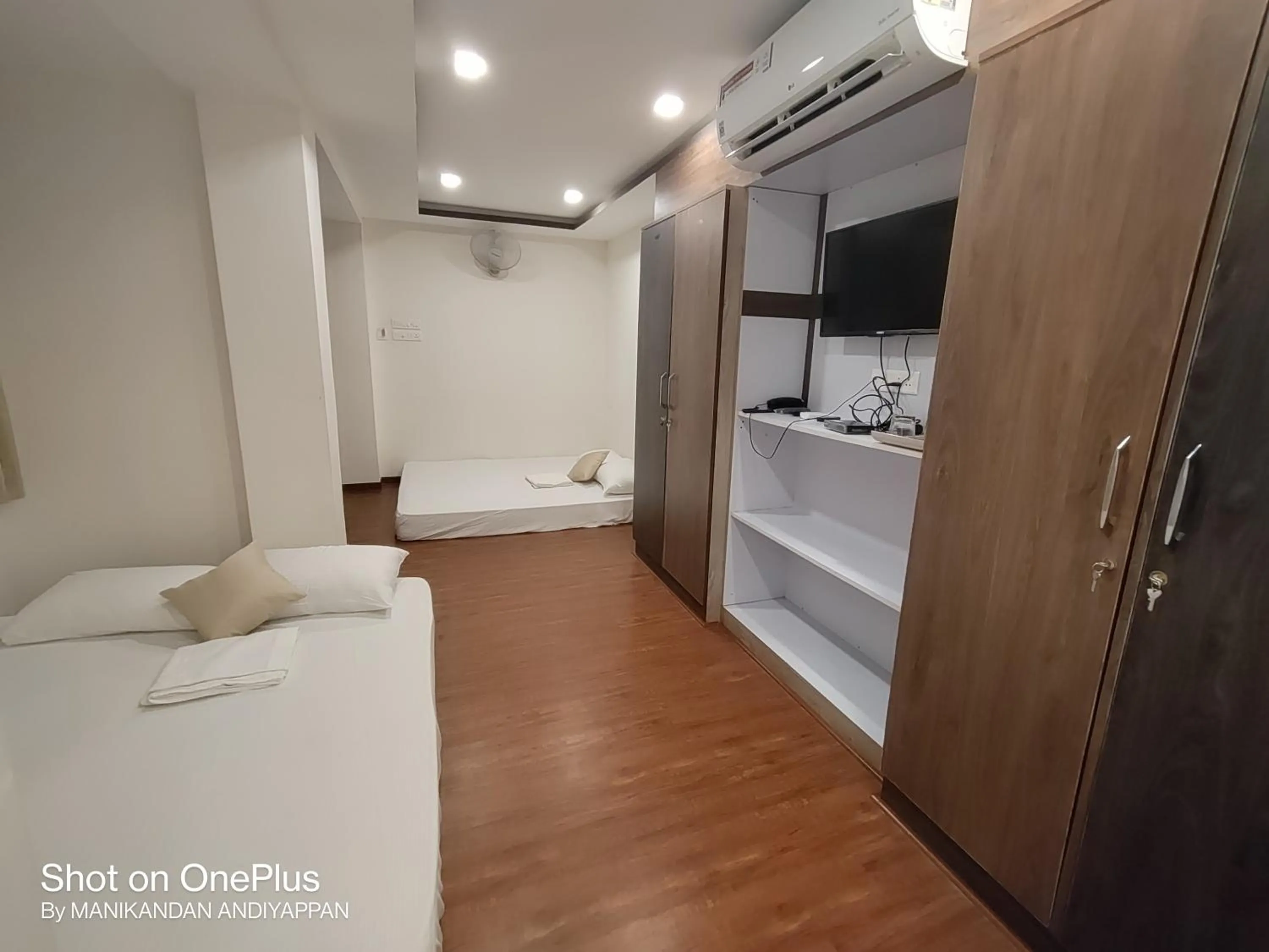 TV and multimedia, Bed in Hotel Ramtel inn