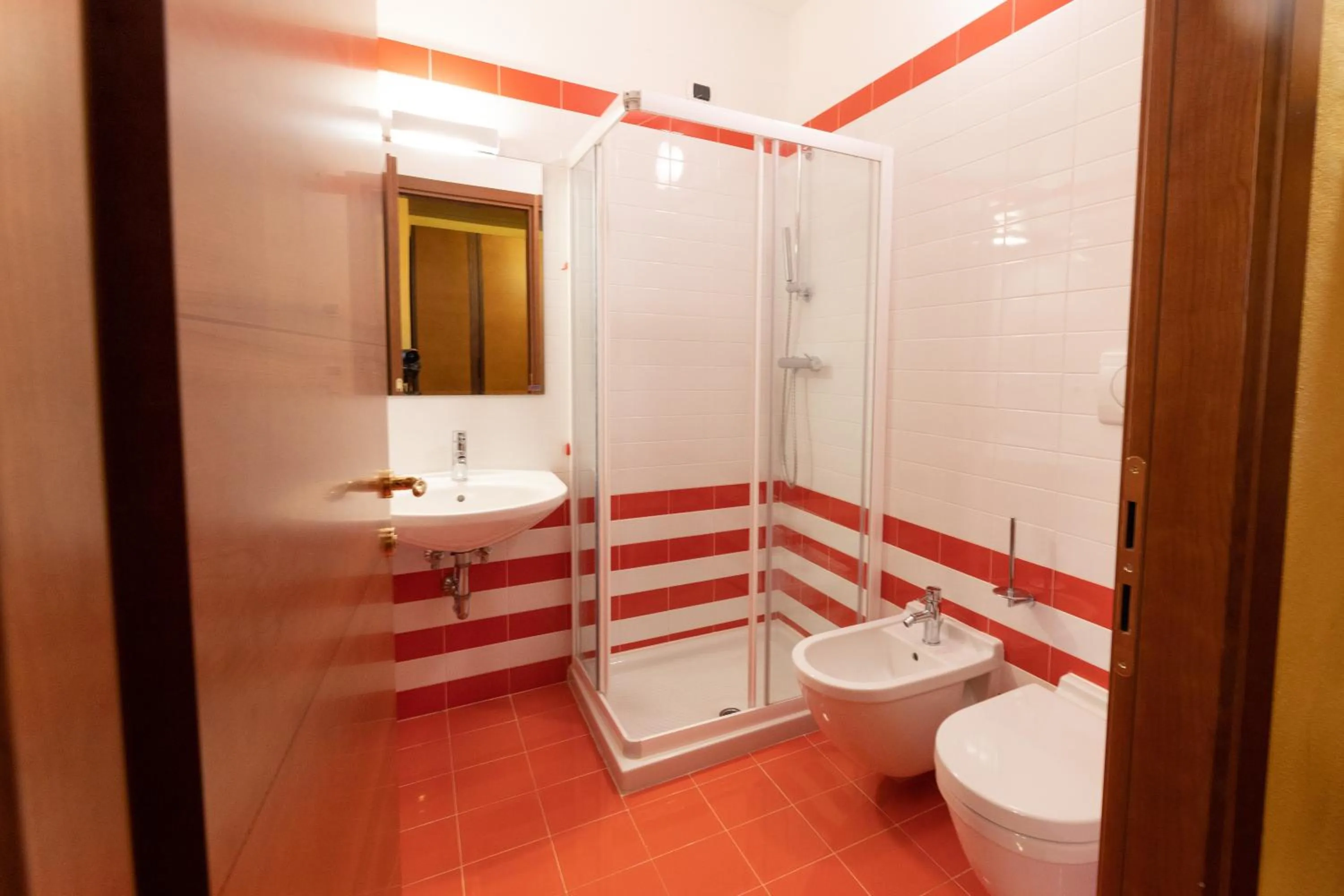 Bathroom in Hotel Enzo Moro