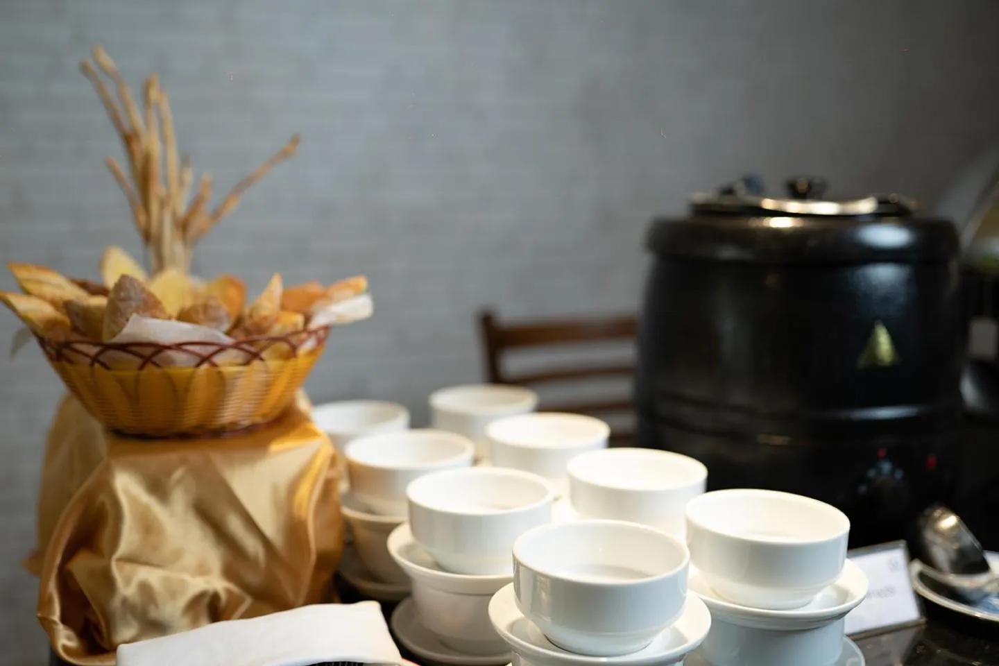 Good wood Airport Hotel