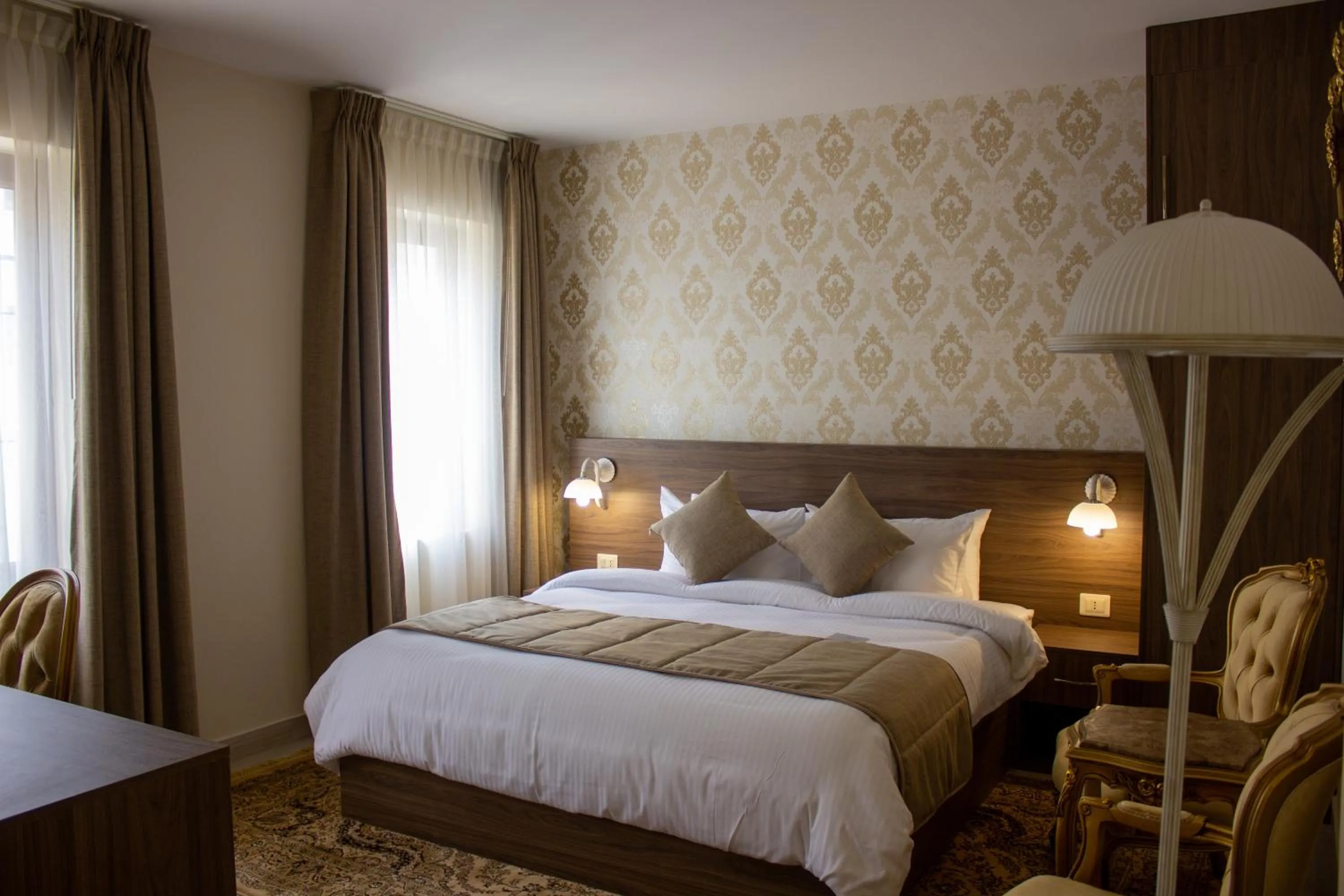 Bed in Khan Khediwe Hotel