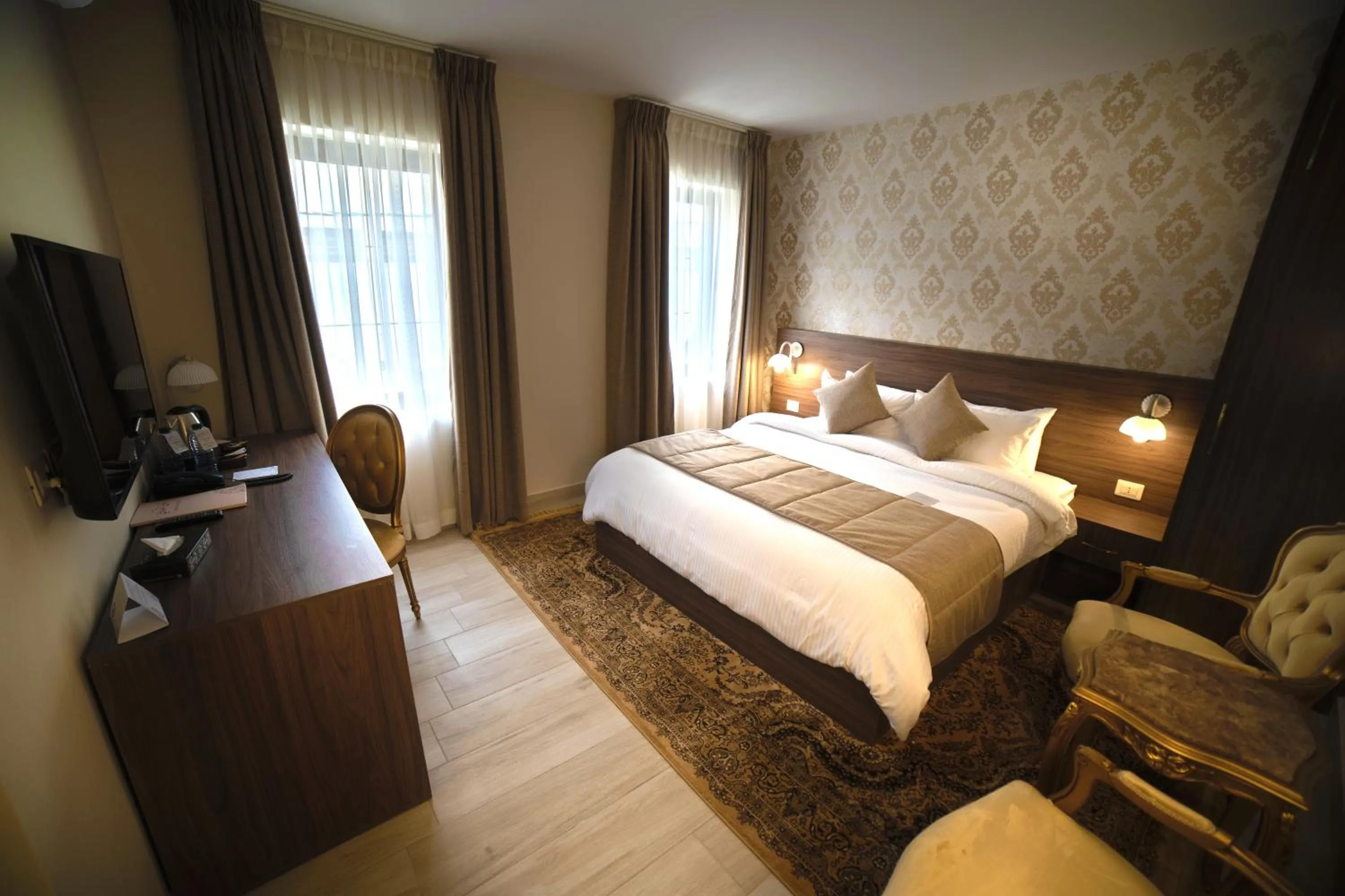 Bed in Khan Khediwe Hotel