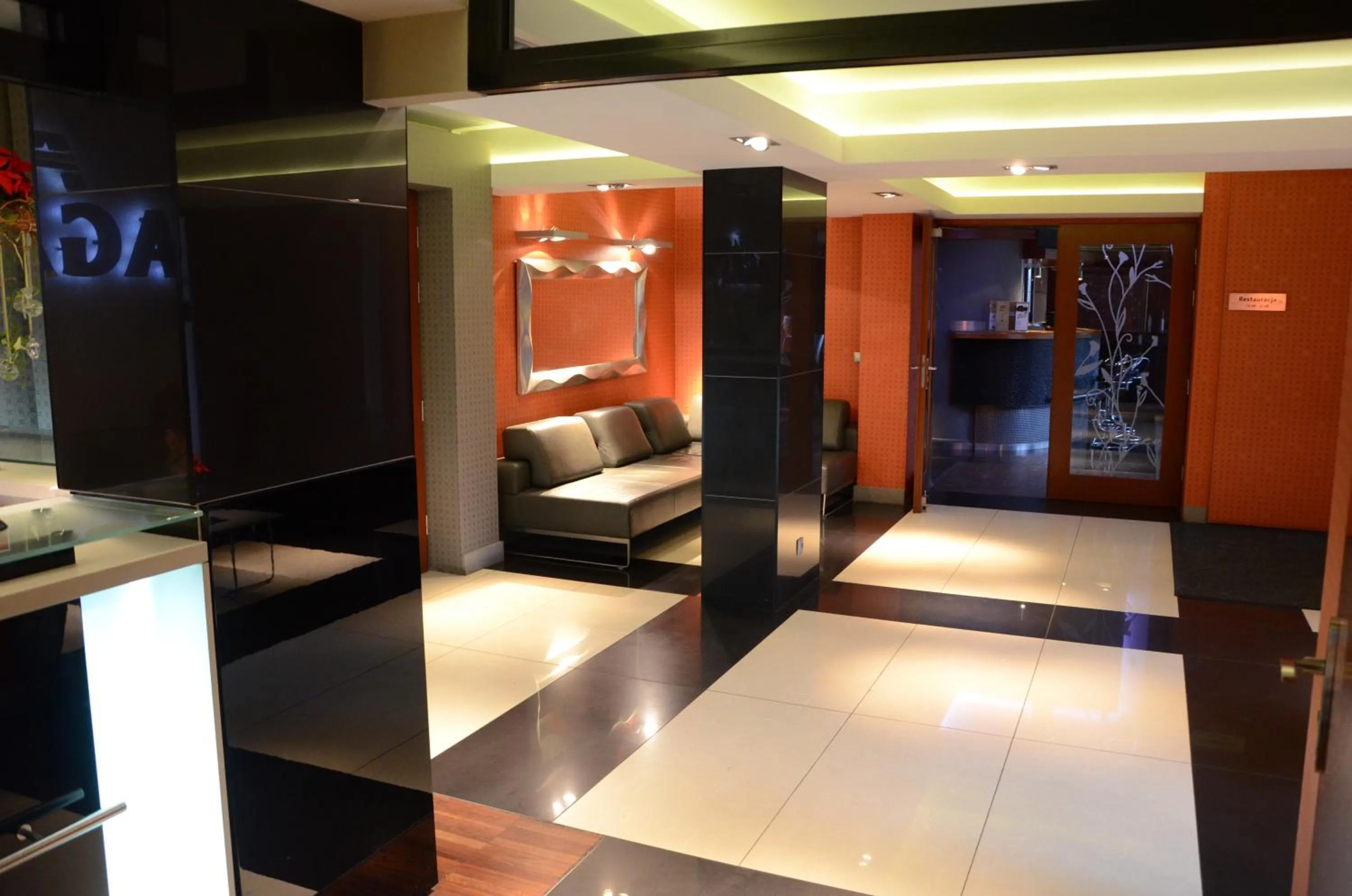 Lobby or reception, Bed in Agat Hotel
