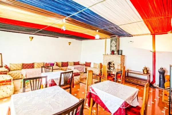 Restaurant/places to eat in Jad Auberge