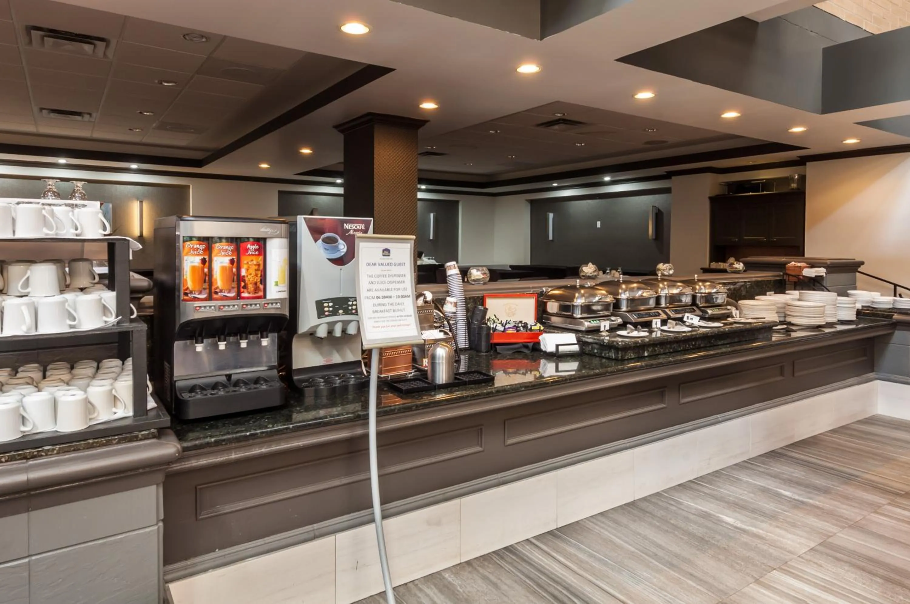 Restaurant/places to eat in Best Western Plus Village Park Inn