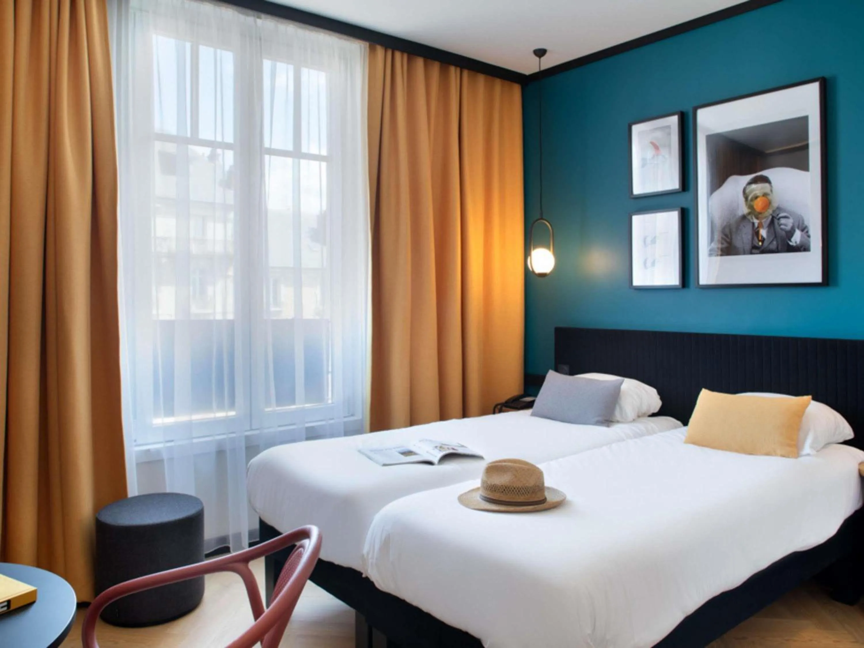 Bedroom, Bed in ibis Styles Dijon Central